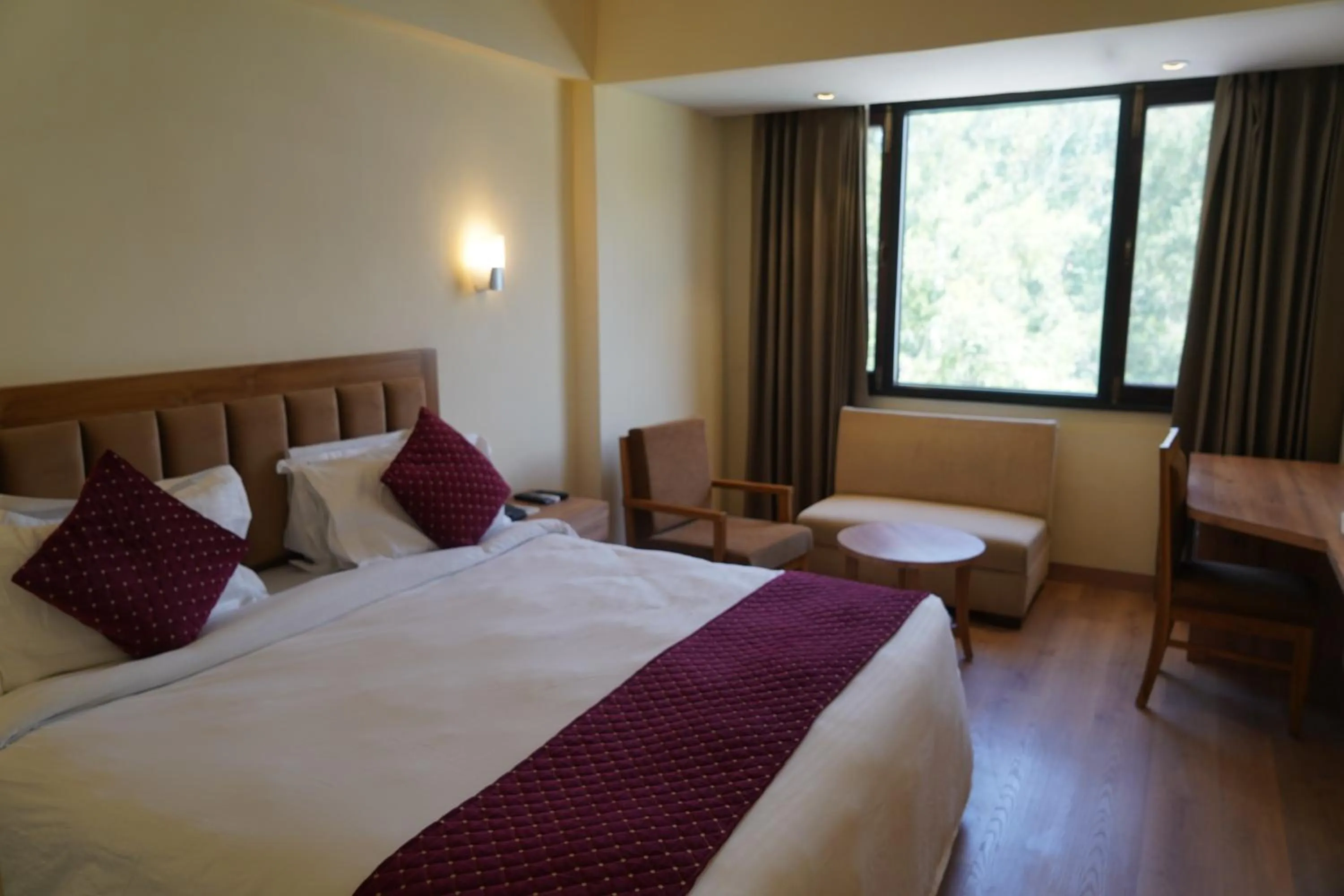 Bed in Hotel Forest Avenue - Best Luxury Hotel in Dehradun