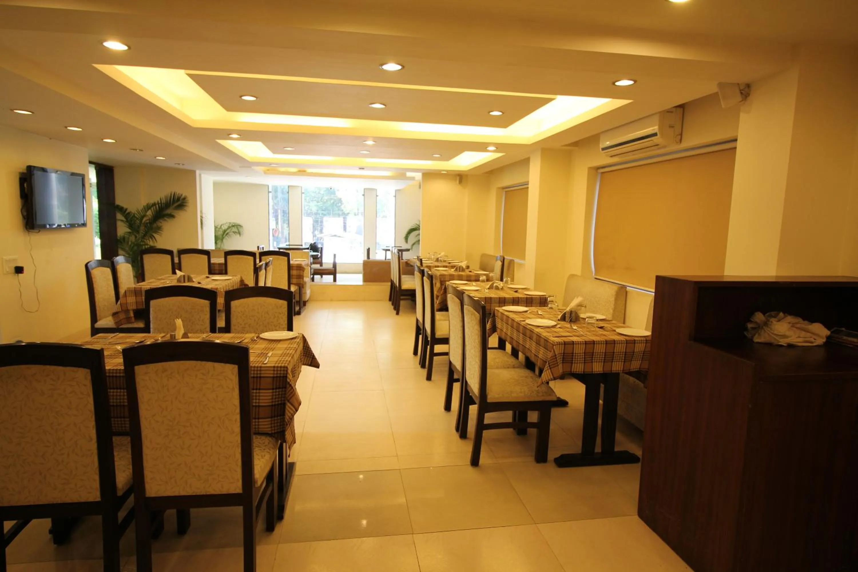 Breakfast in Hotel Forest Avenue - Best Luxury Hotel in Dehradun