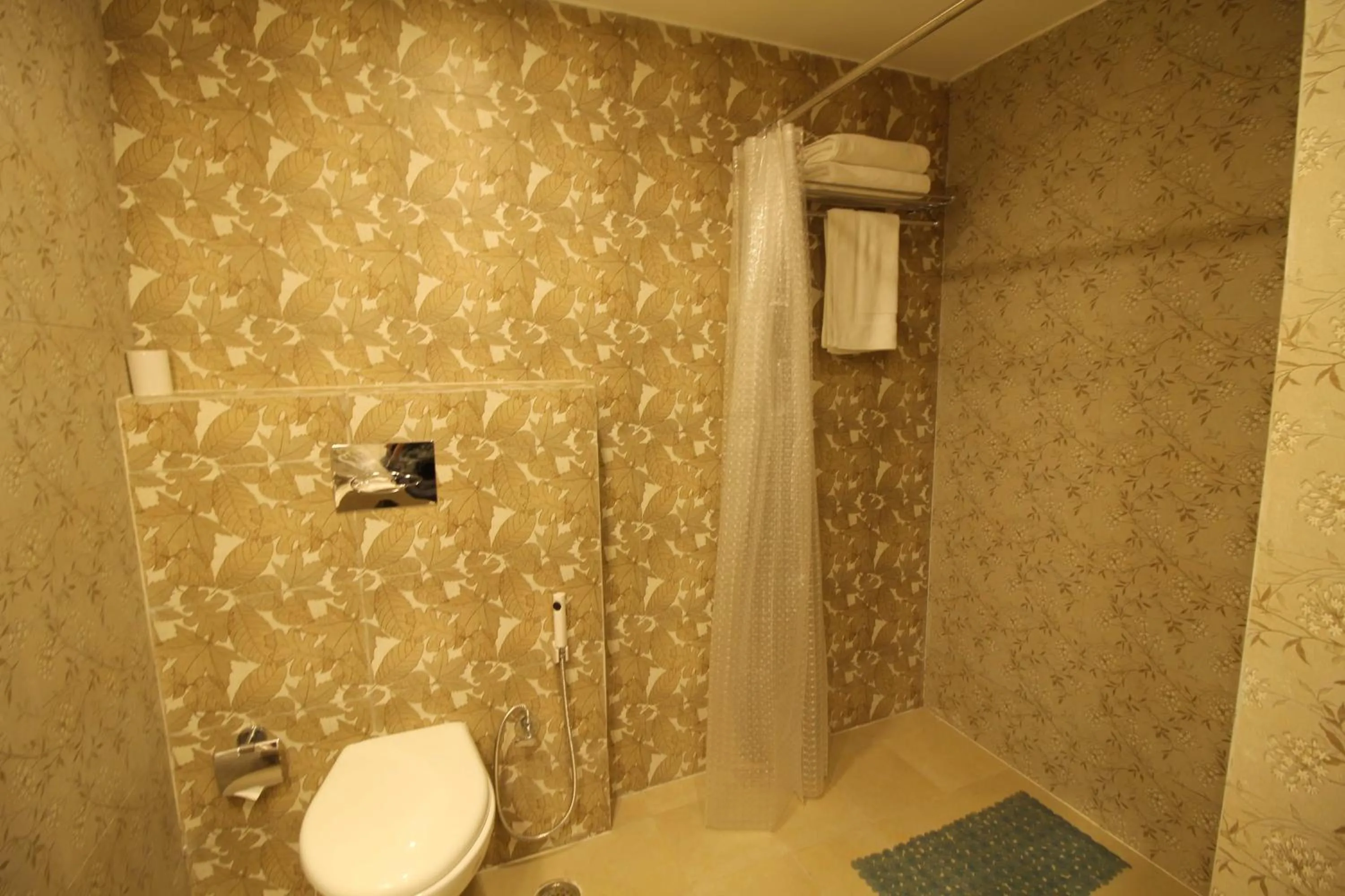 Bathroom in Hotel Forest Avenue - Best Luxury Hotel in Dehradun
