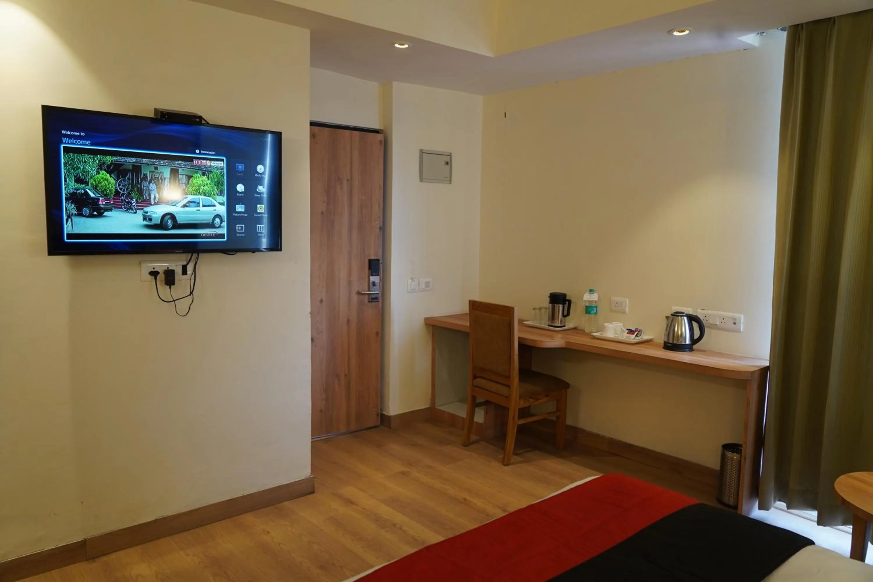 TV and multimedia in Hotel Forest Avenue - Best Luxury Hotel in Dehradun