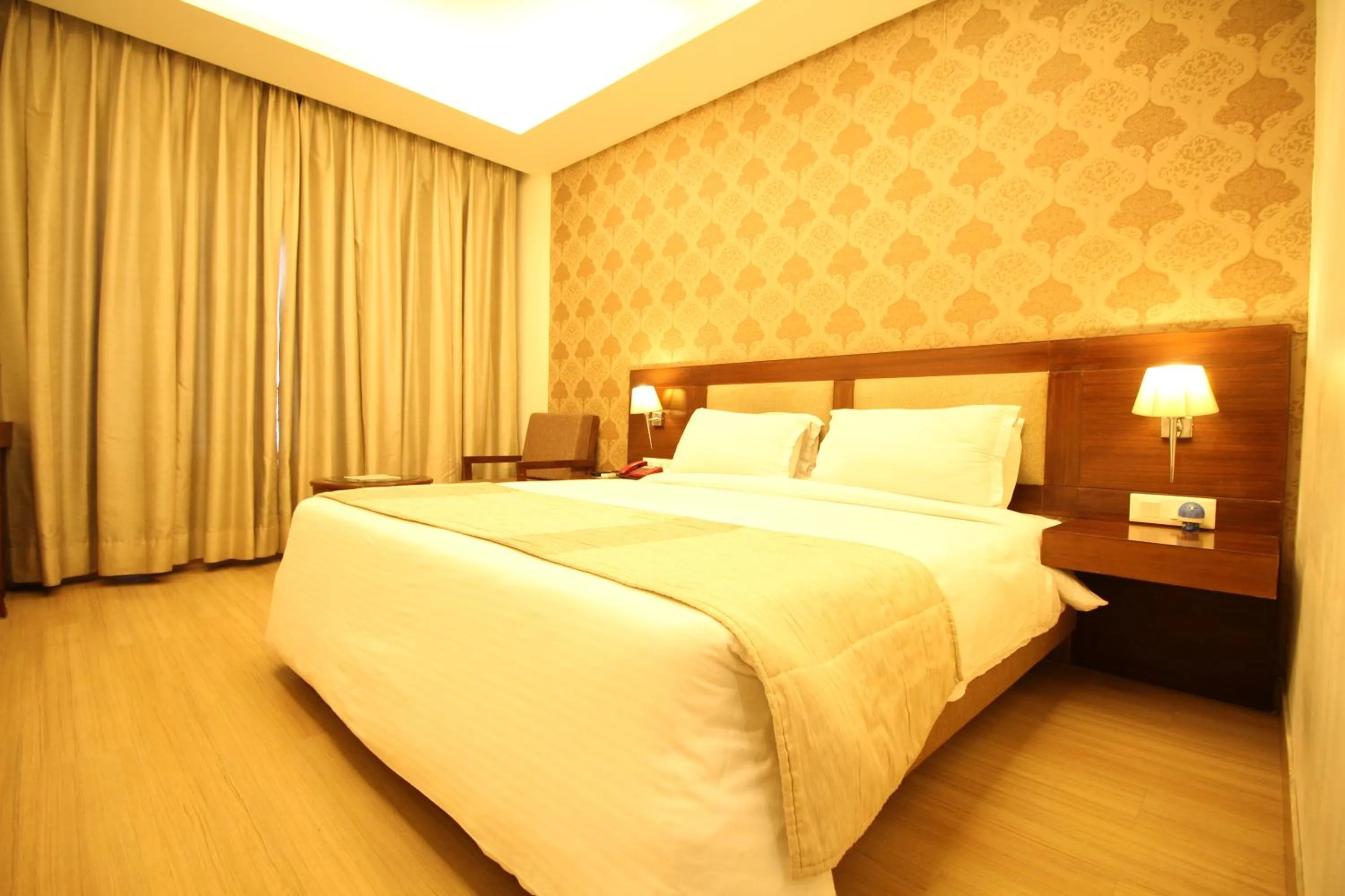Bedroom, Bed in Hotel Forest Avenue - Best Luxury Hotel in Dehradun