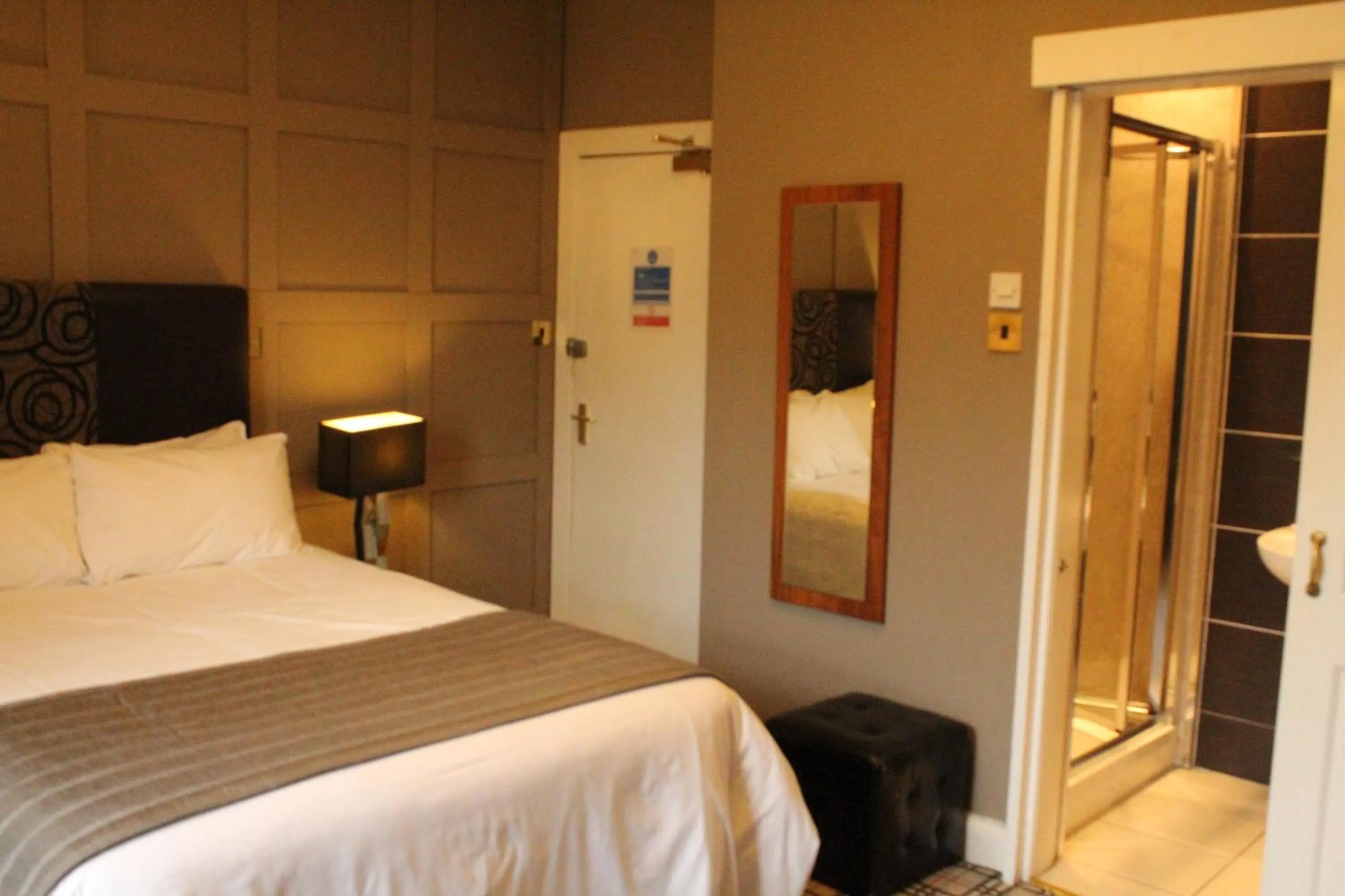 Bedroom, Bed in Glazert Country House Hotel