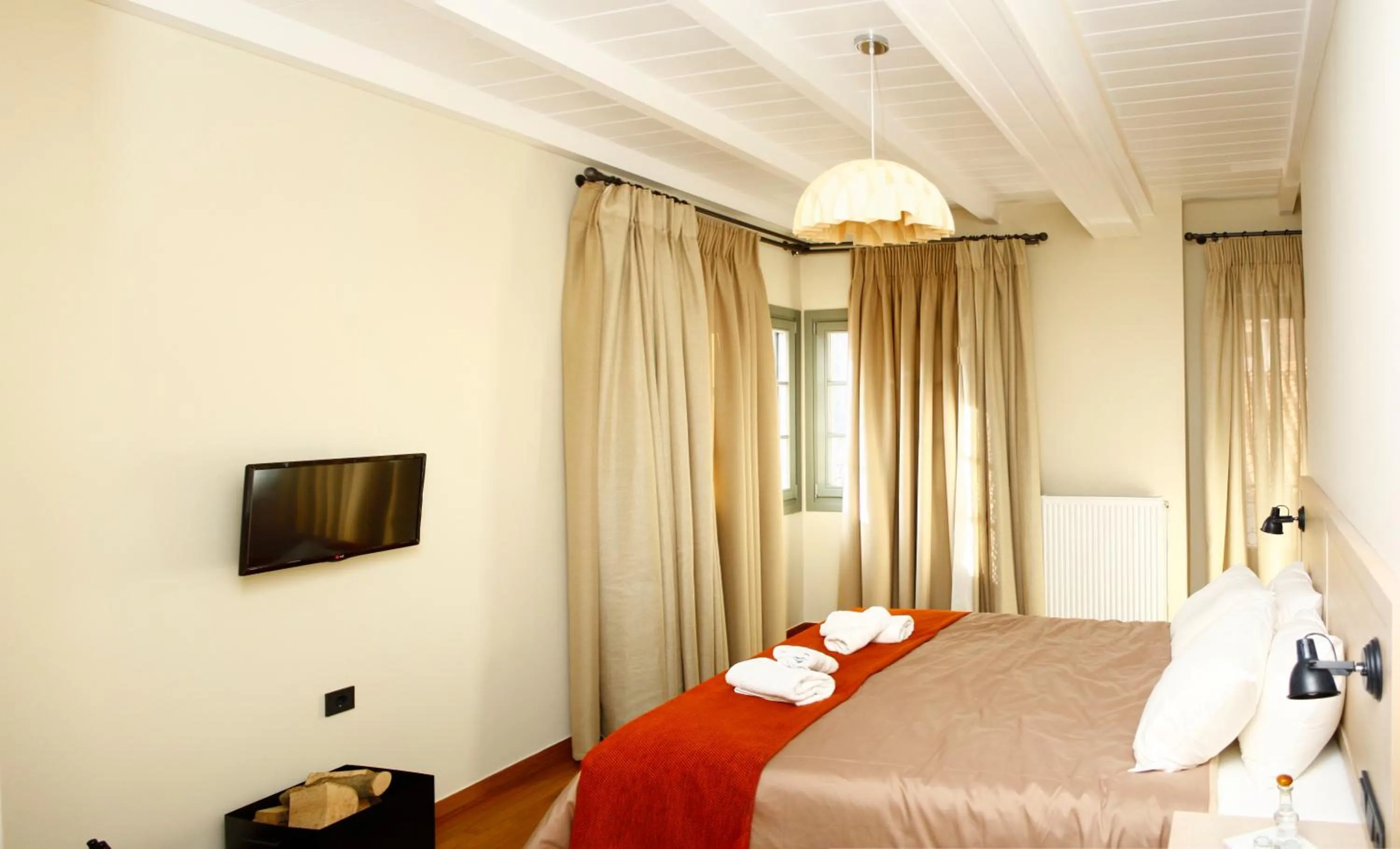 TV and multimedia, Bed in Kazas Luxury