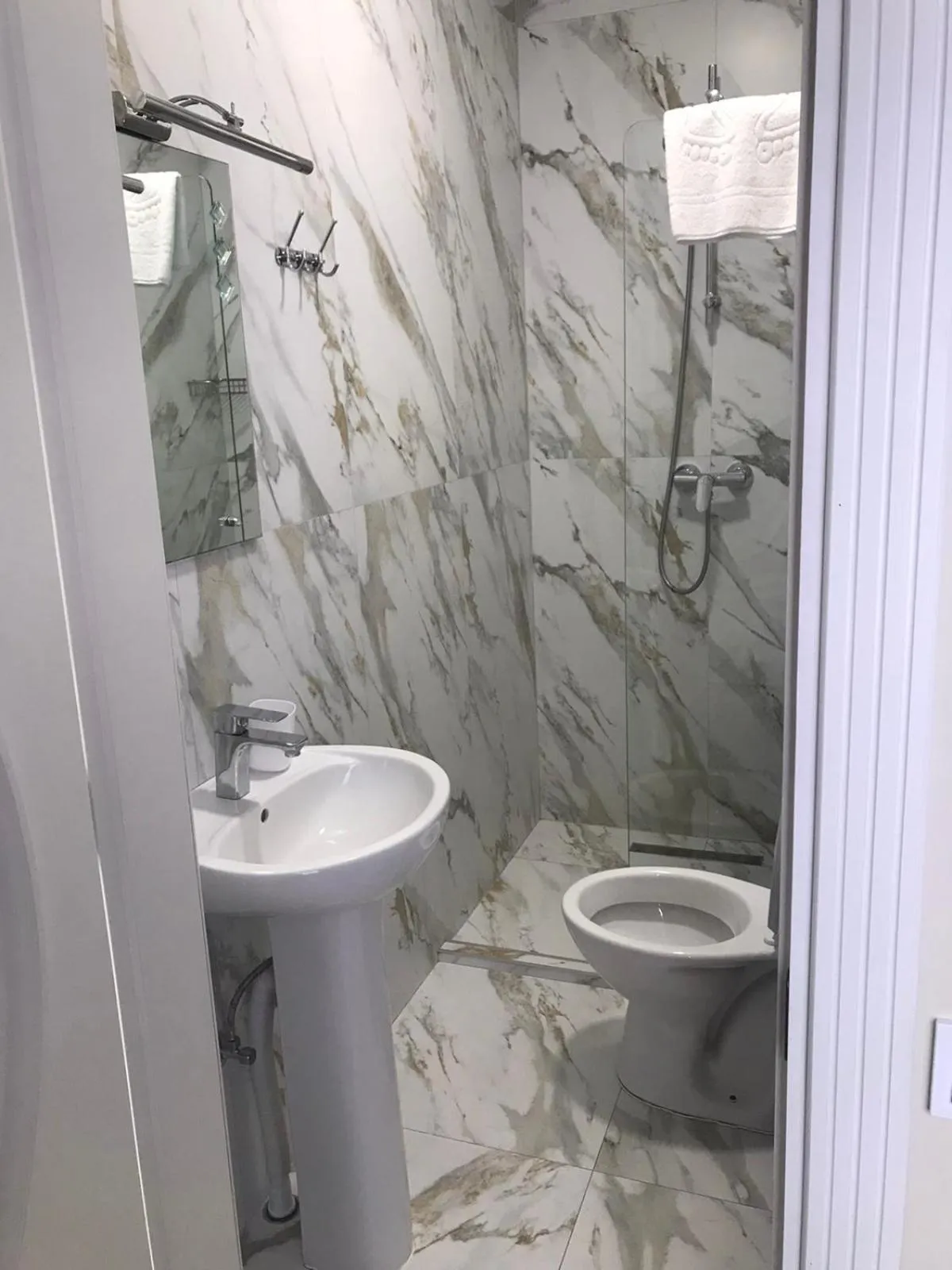 Shower in Veles Hotel