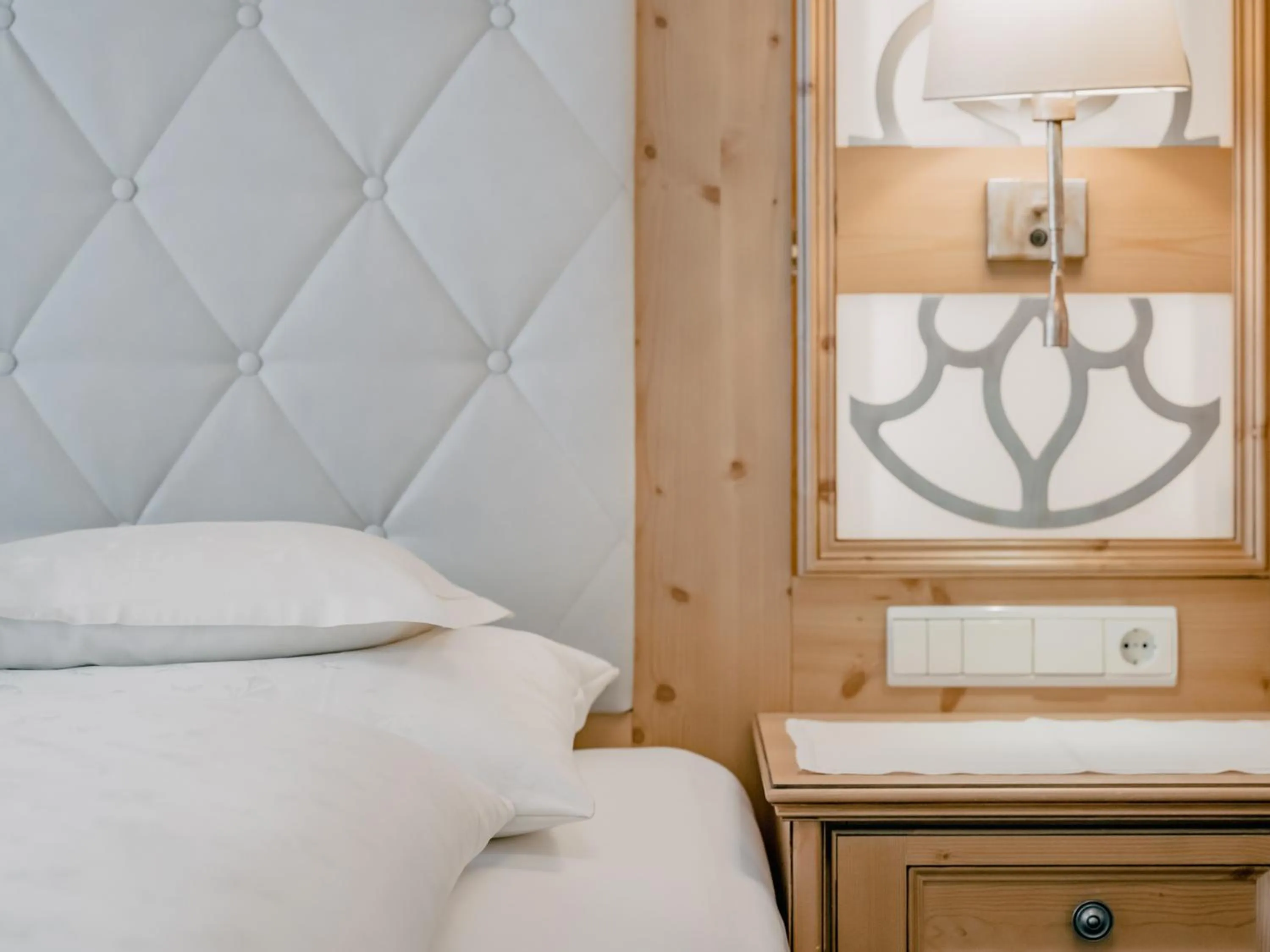 Bed in Gourmet & Wine Hotel Austria - 4 Sterne superior - Ski In Ski Out