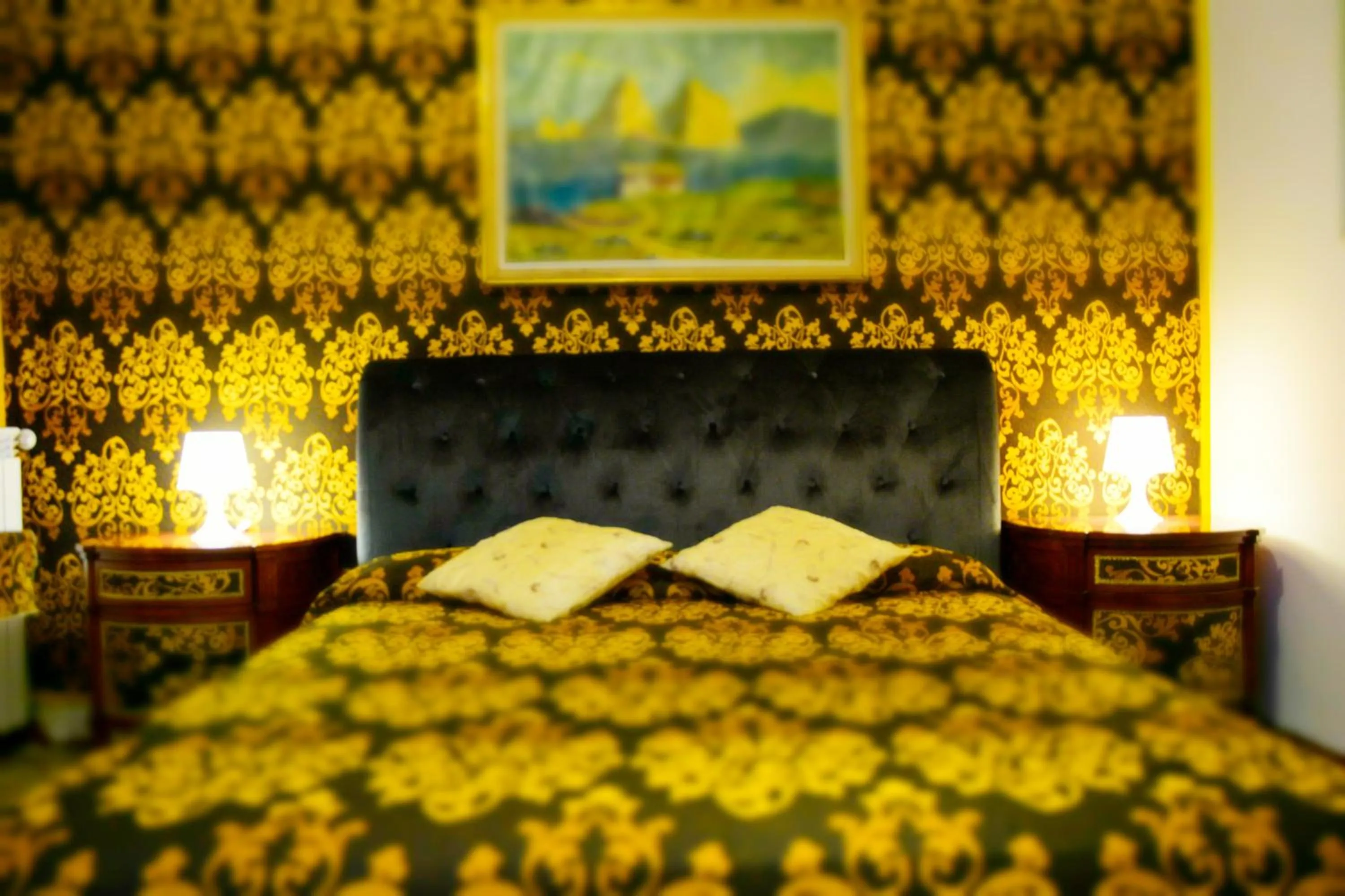 Bed in Venice Rainbow Apartment San Marco