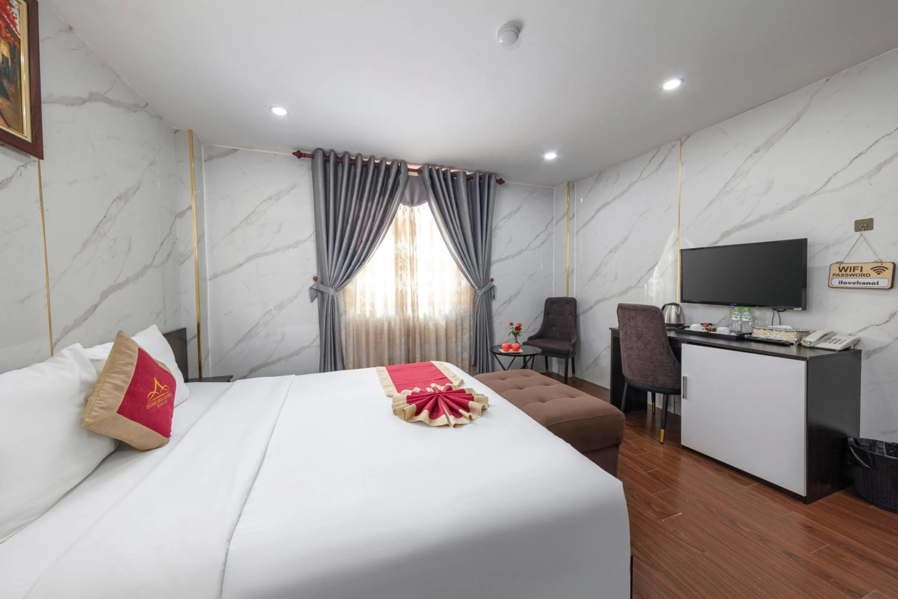 Bed in Hanoi Aria Central Hotel & Spa