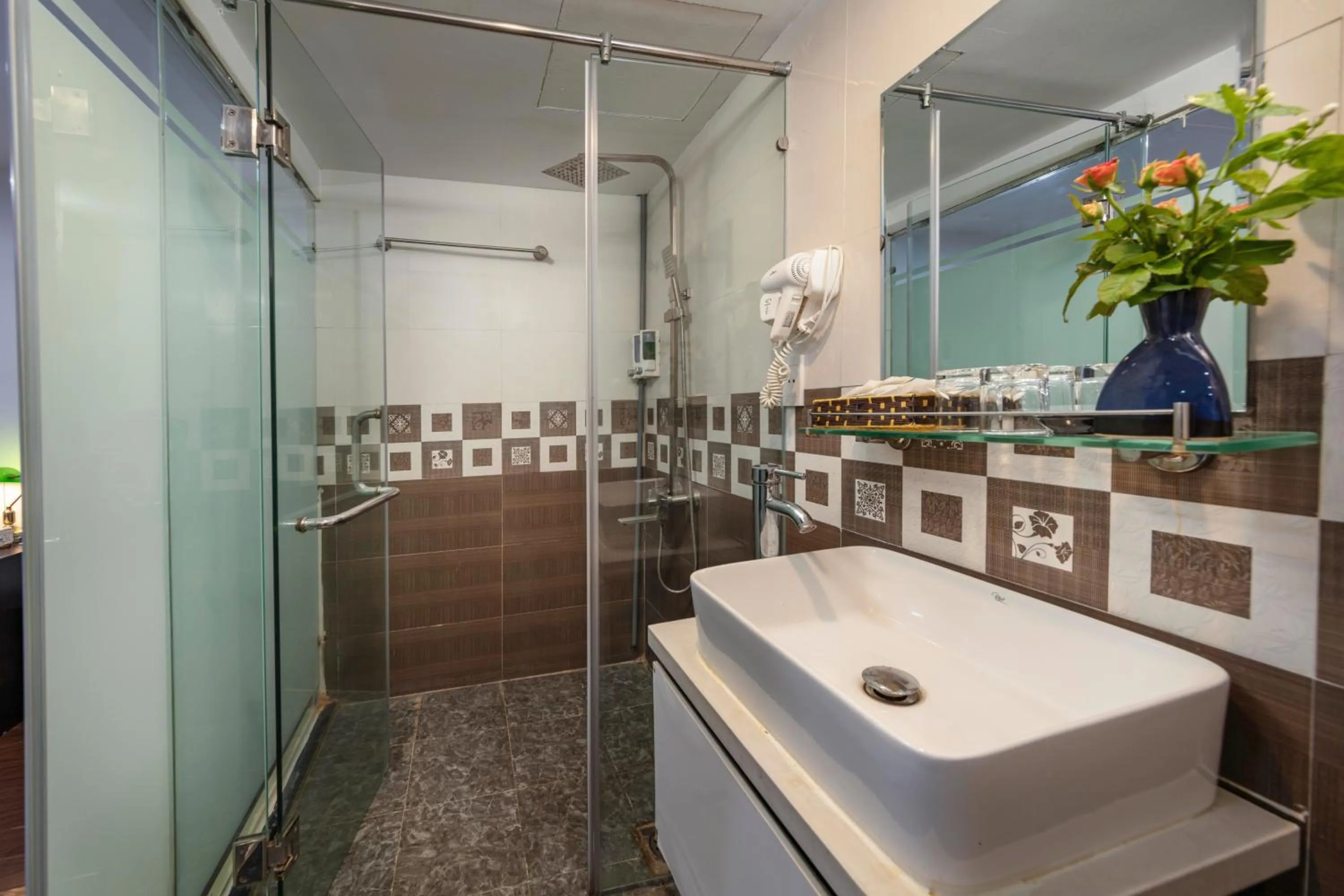 Shower in Hanoi Aria Central Hotel & Spa