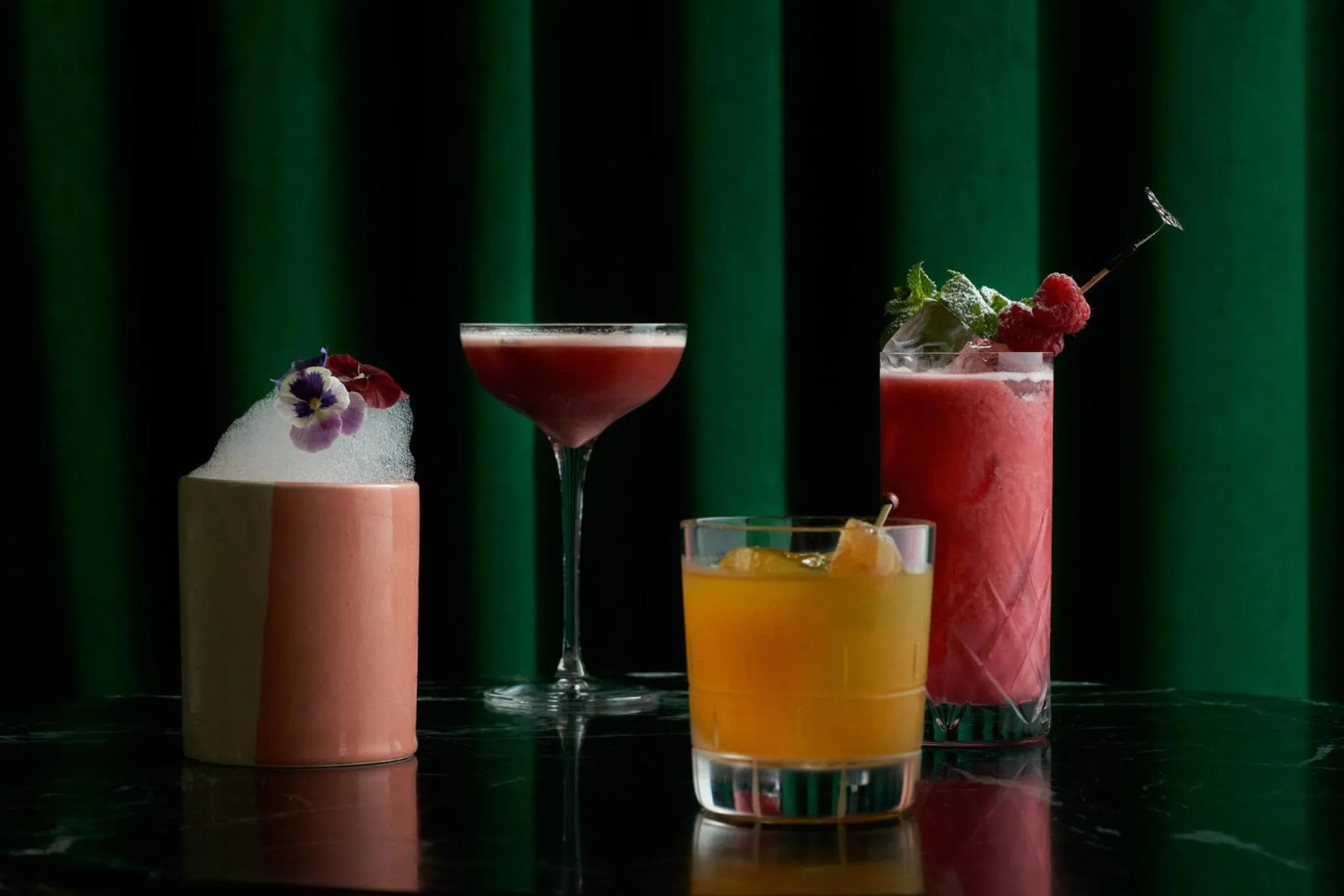 Lounge or bar in Hotel Cafe Royal