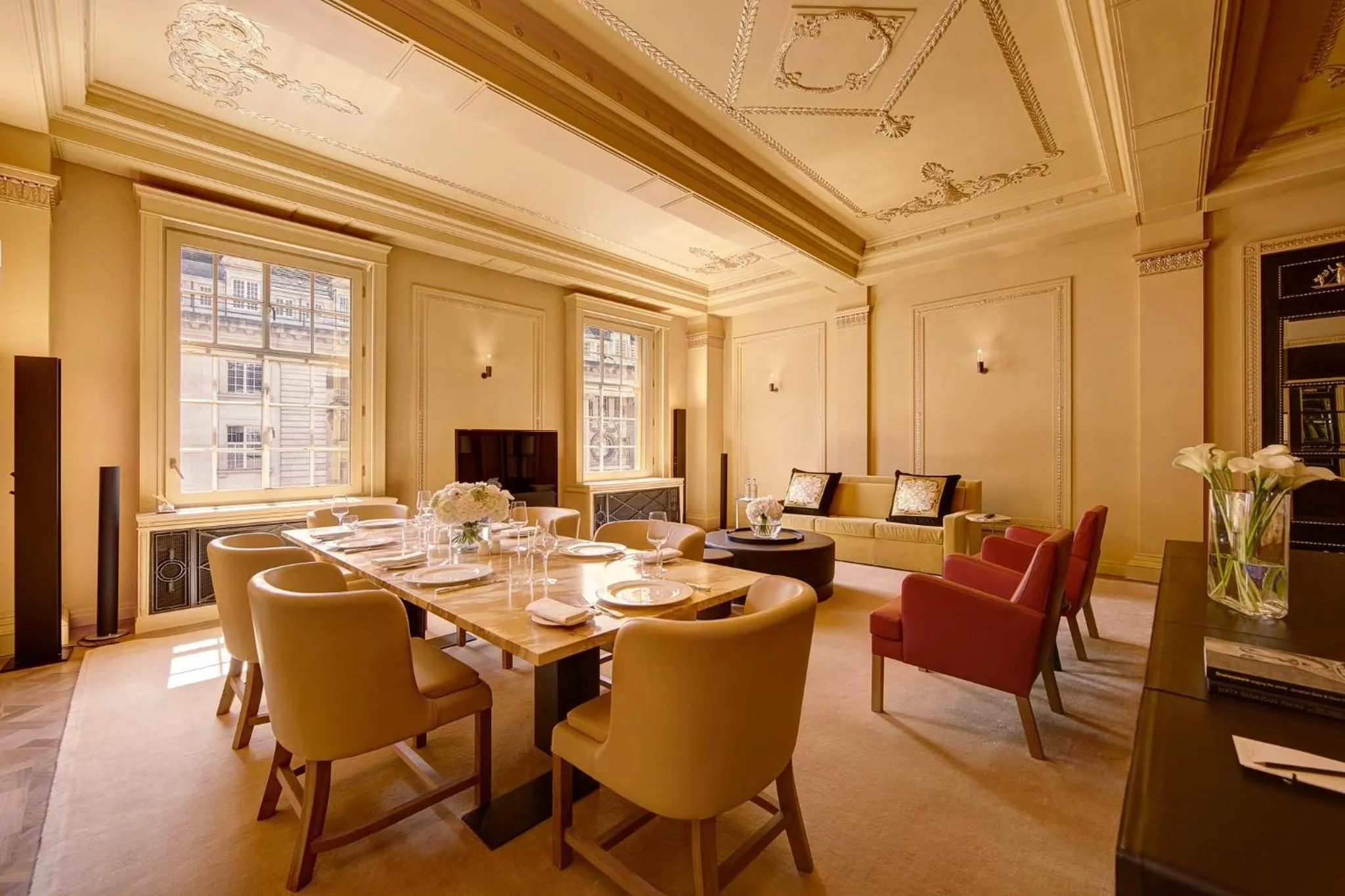 Bedroom in Hotel Cafe Royal