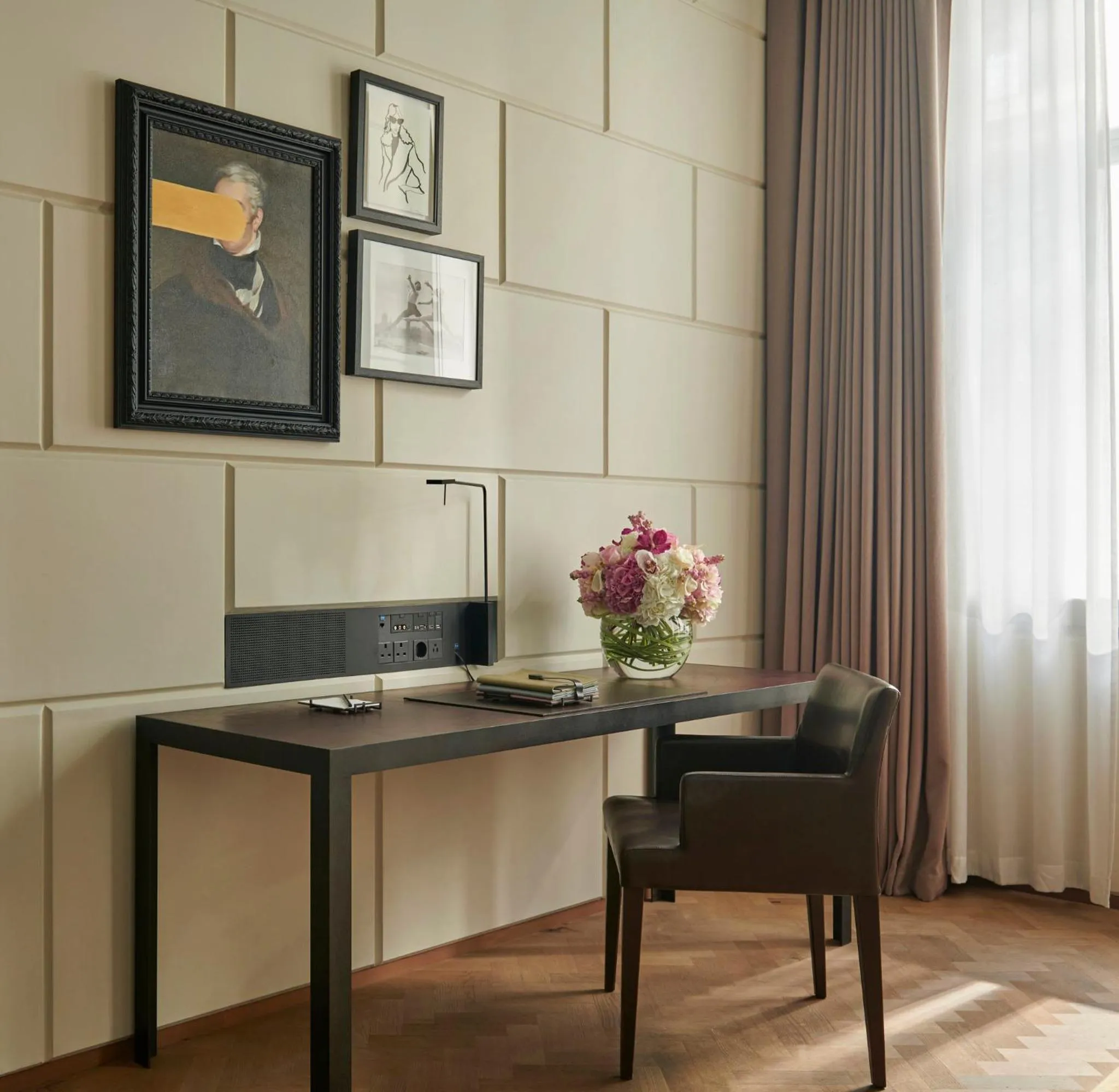 Coffee/tea facilities in Hotel Cafe Royal