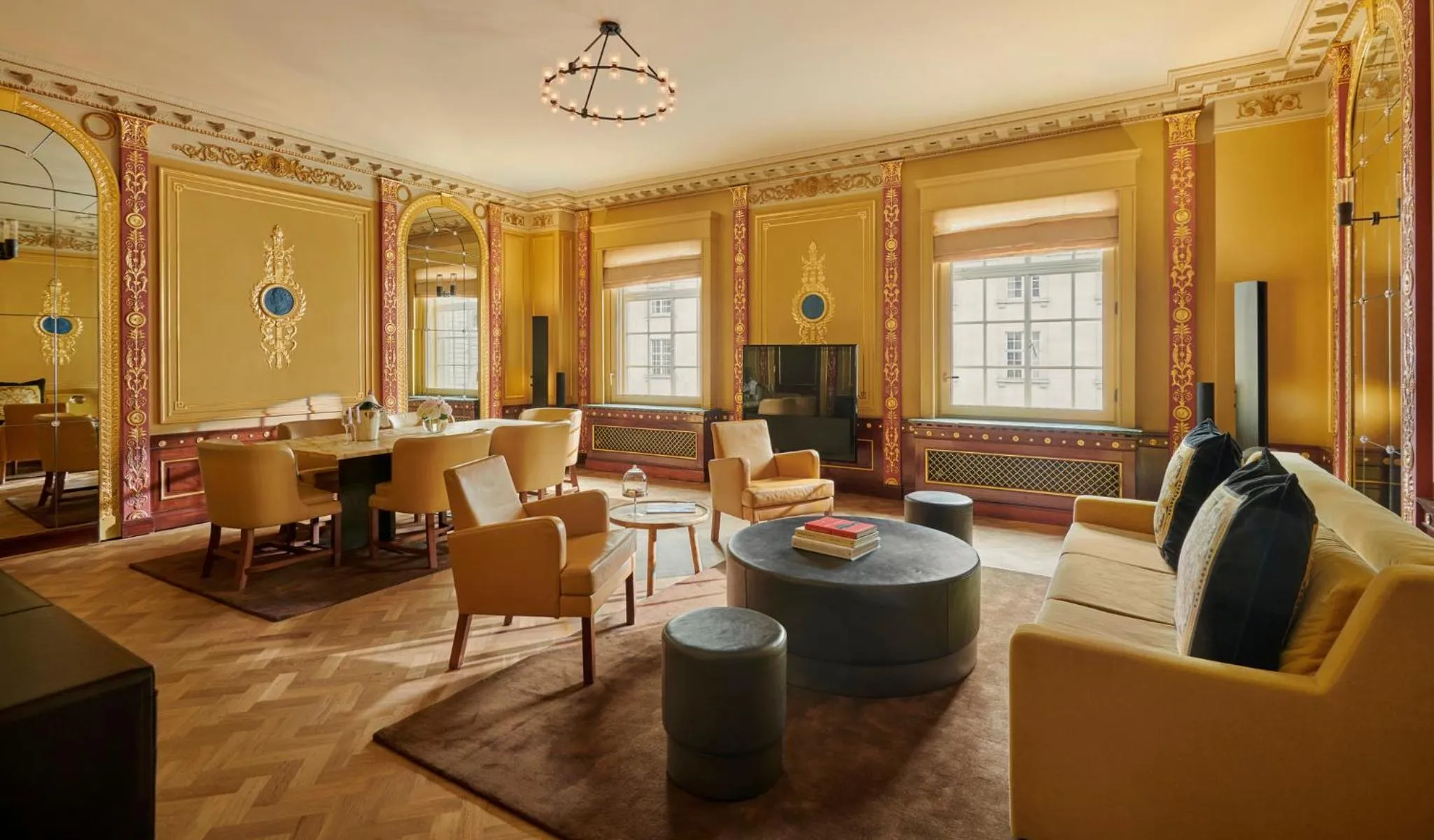 Bedroom in Hotel Cafe Royal