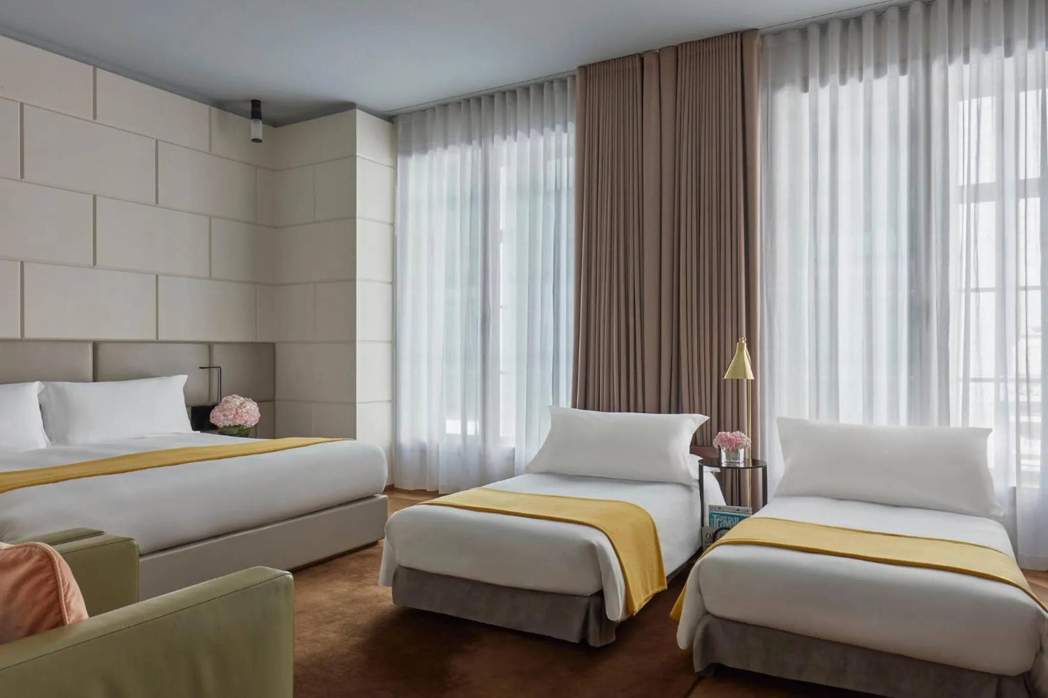 Bedroom, Bed in Hotel Cafe Royal