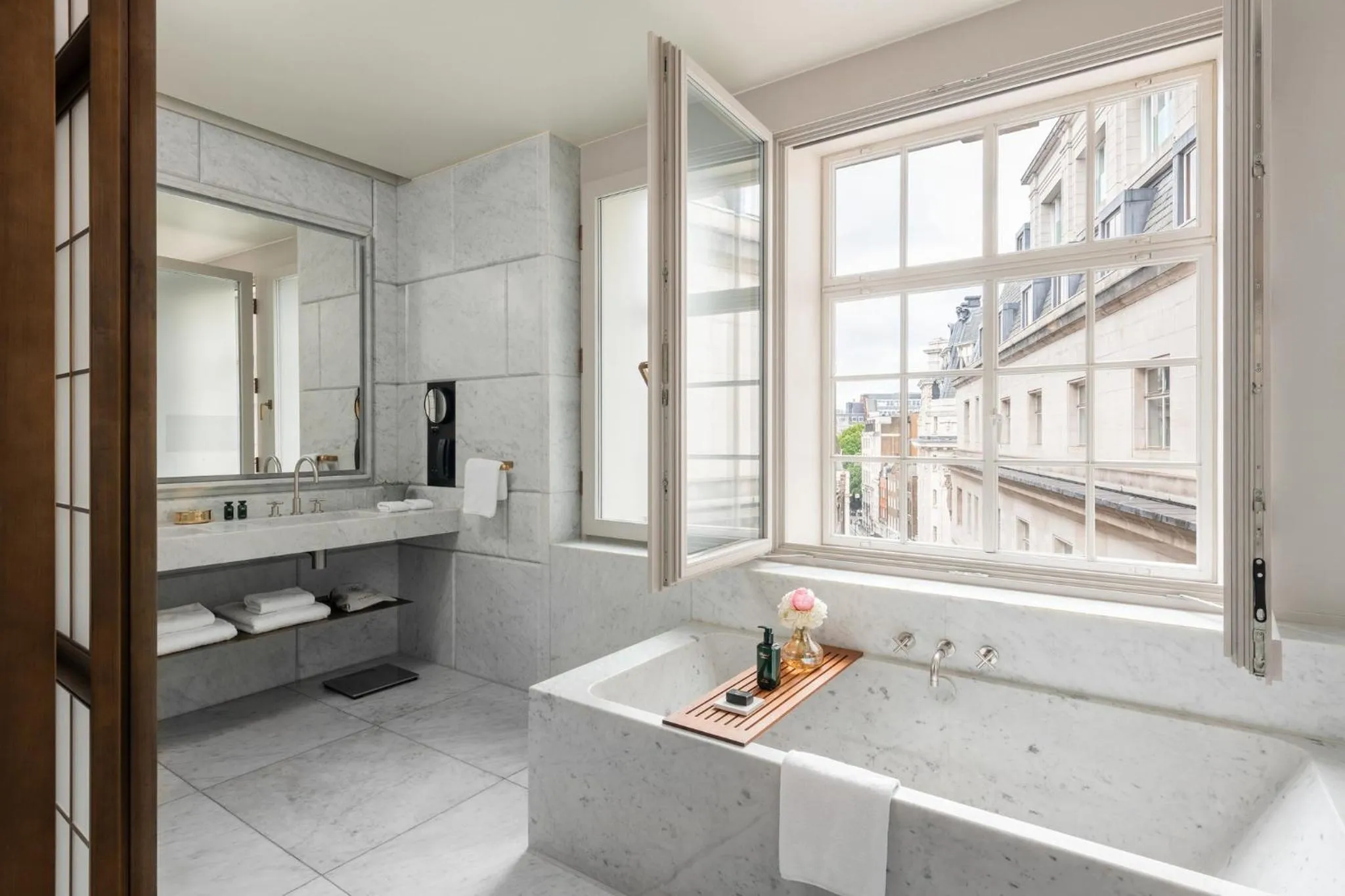 Coffee/tea facilities in Hotel Cafe Royal