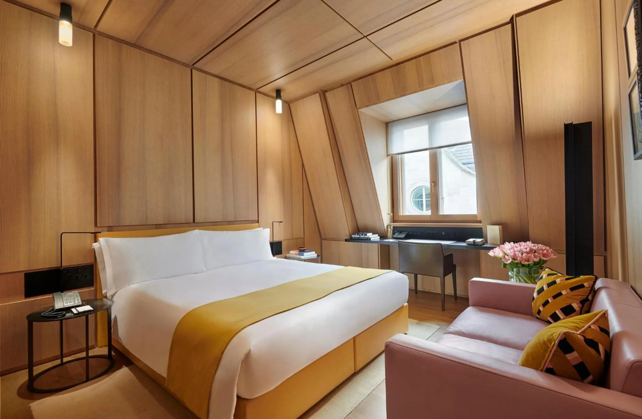 Bedroom, Bed in Hotel Cafe Royal