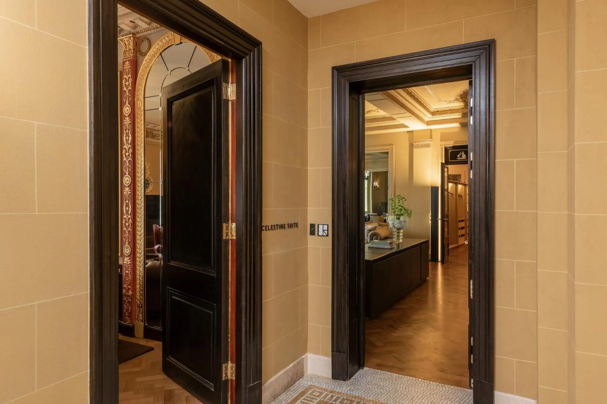 Coffee/tea facilities in Hotel Cafe Royal