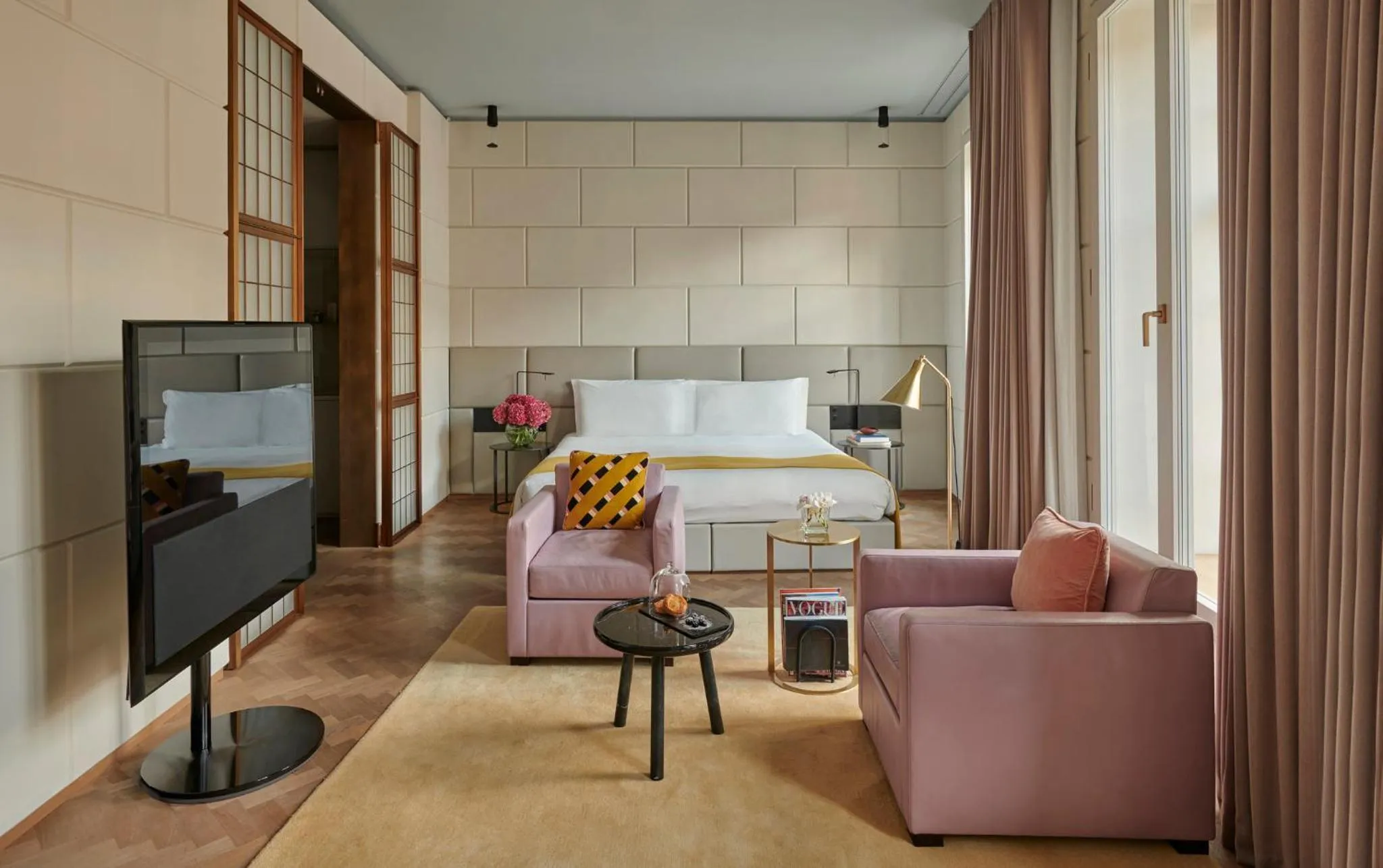 Bedroom in Hotel Cafe Royal