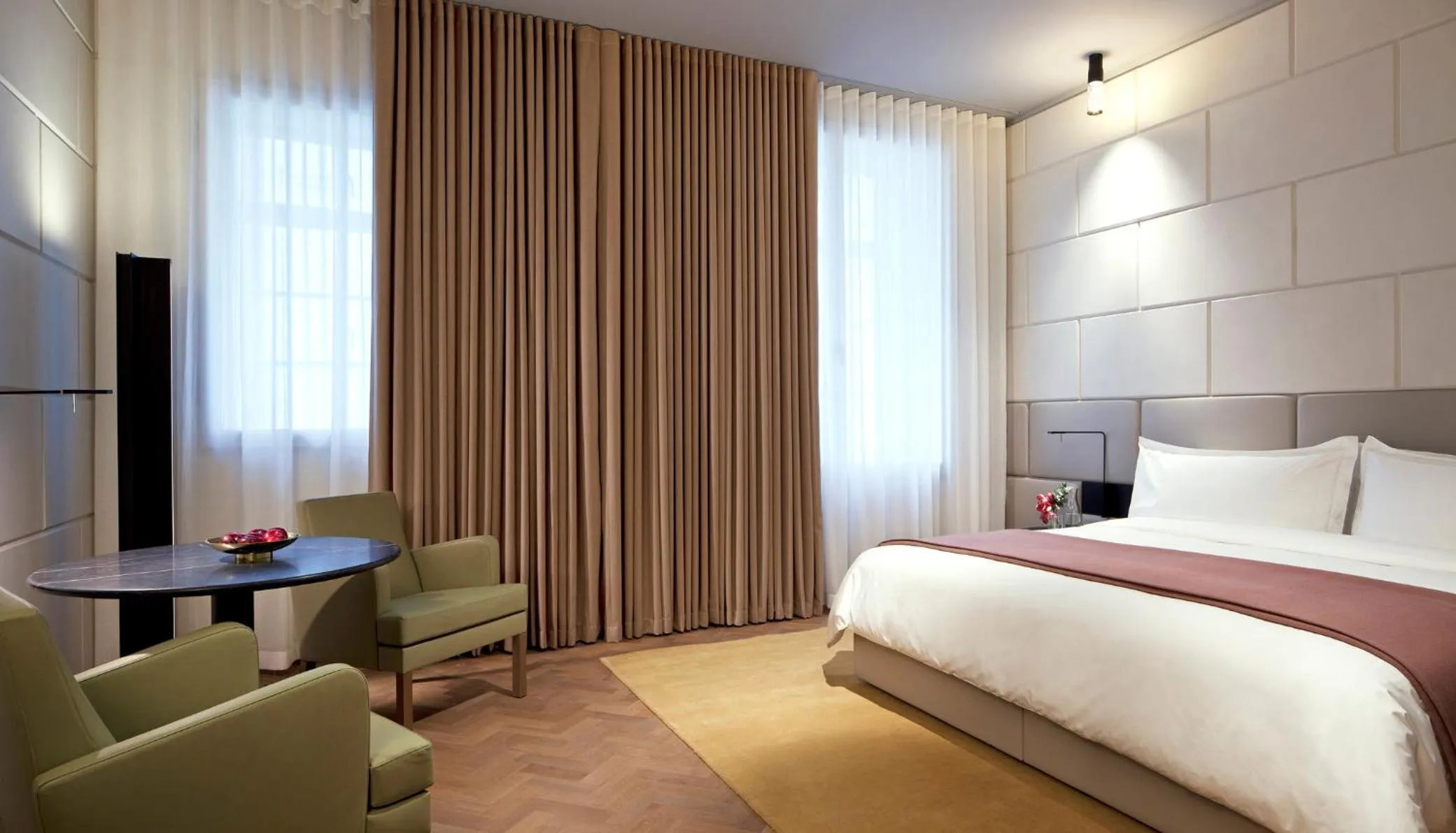 Bedroom, Bed in Hotel Cafe Royal