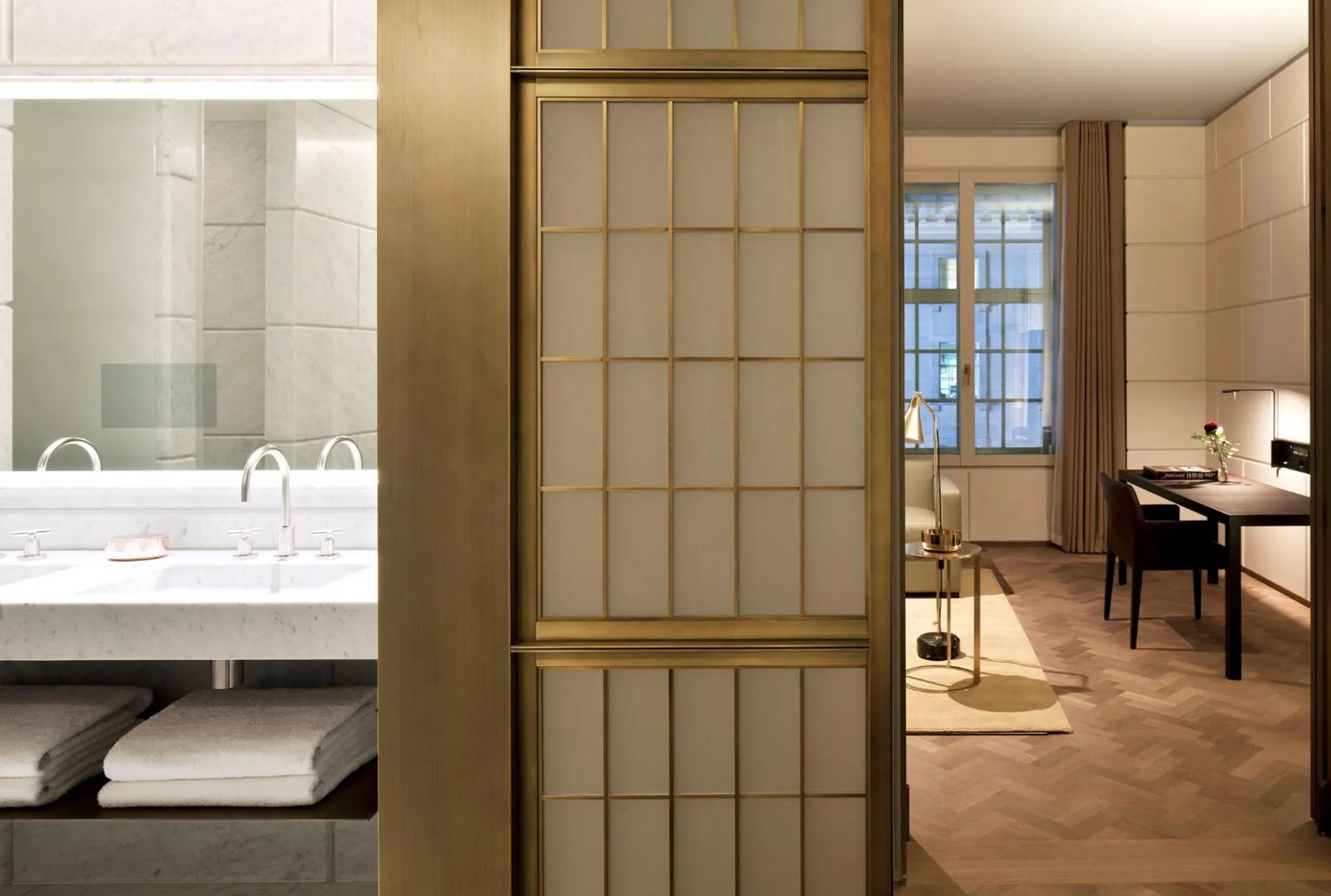 Bedroom in Hotel Cafe Royal