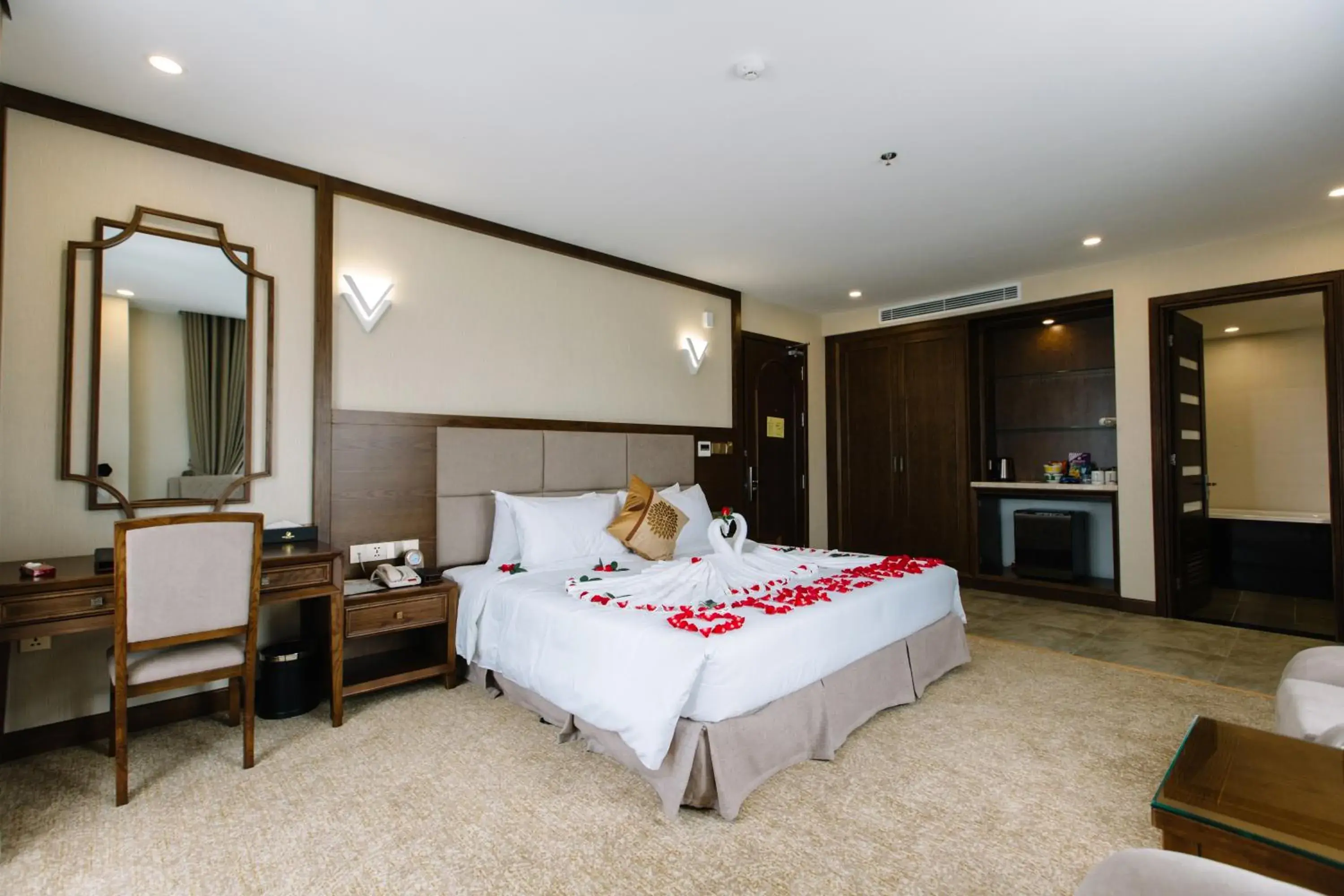 Executive Suite in Duc Huy Grand Hotel and Spa Executive Suite in Duc Huy Grand Hotel and Spa