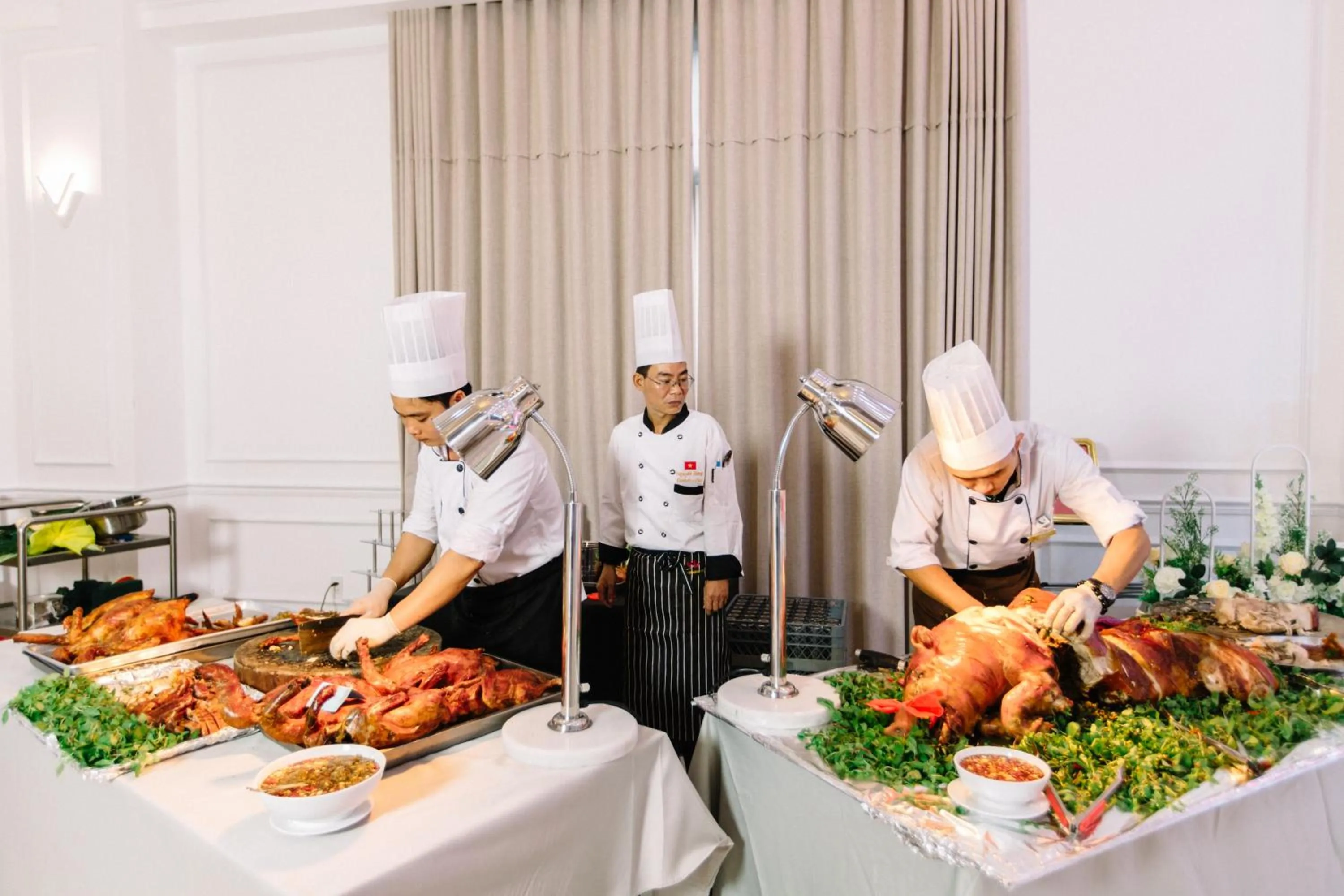 Food and drinks in Duc Huy Grand Hotel and Spa