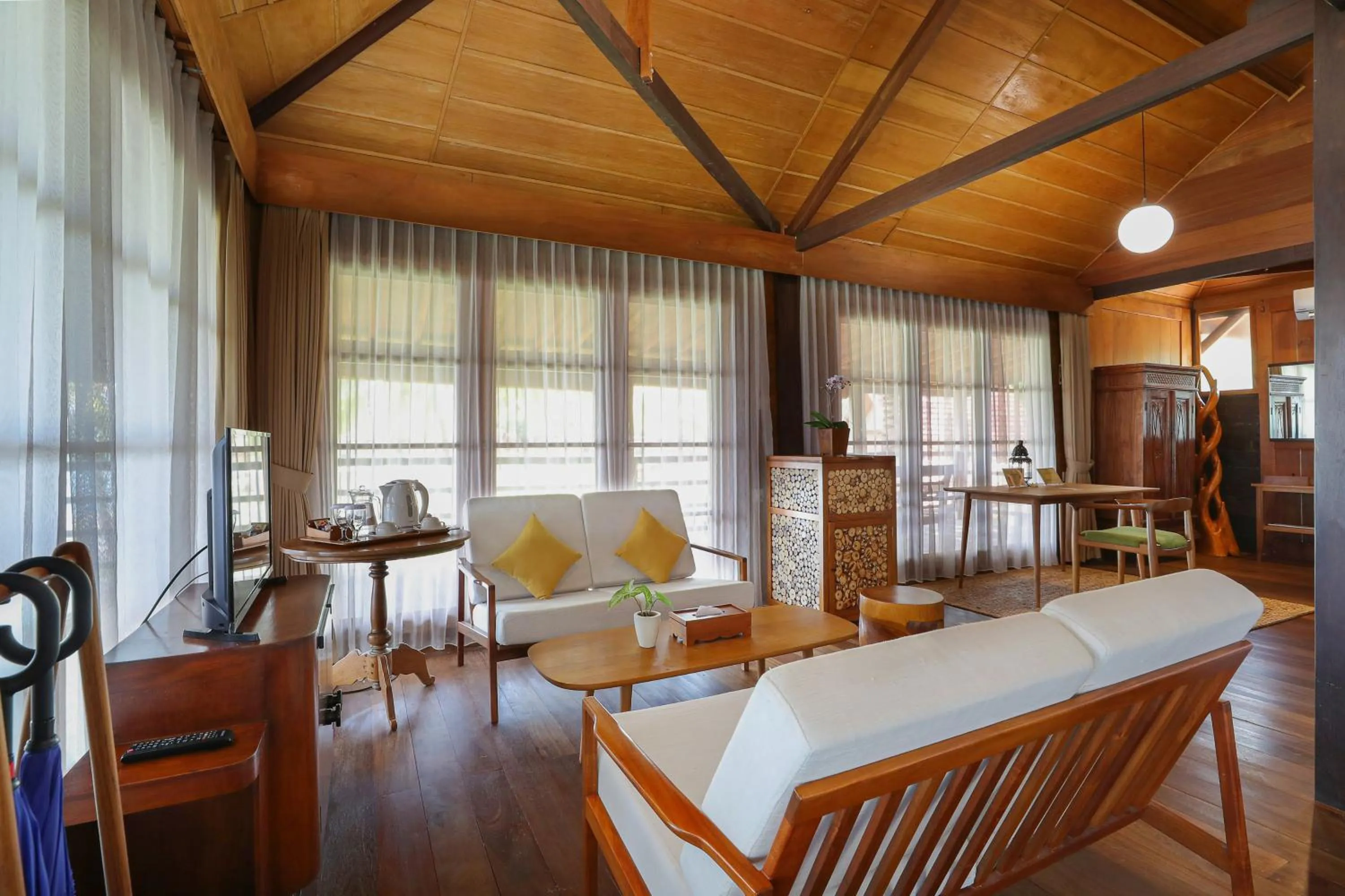 Seating area in Villa So Long Banyuwangi - Ijen