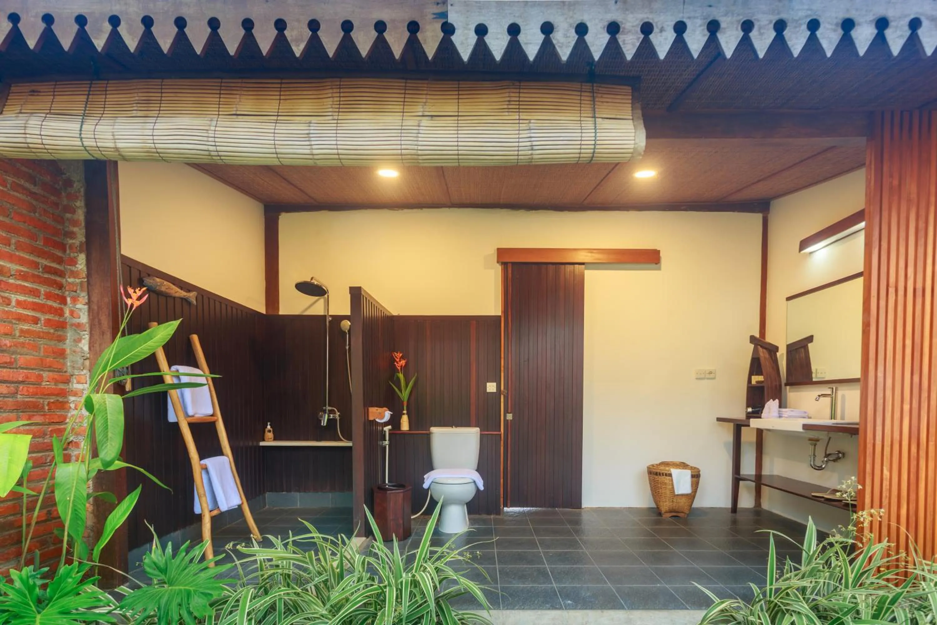 Bathroom in Villa So Long Banyuwangi - Ijen