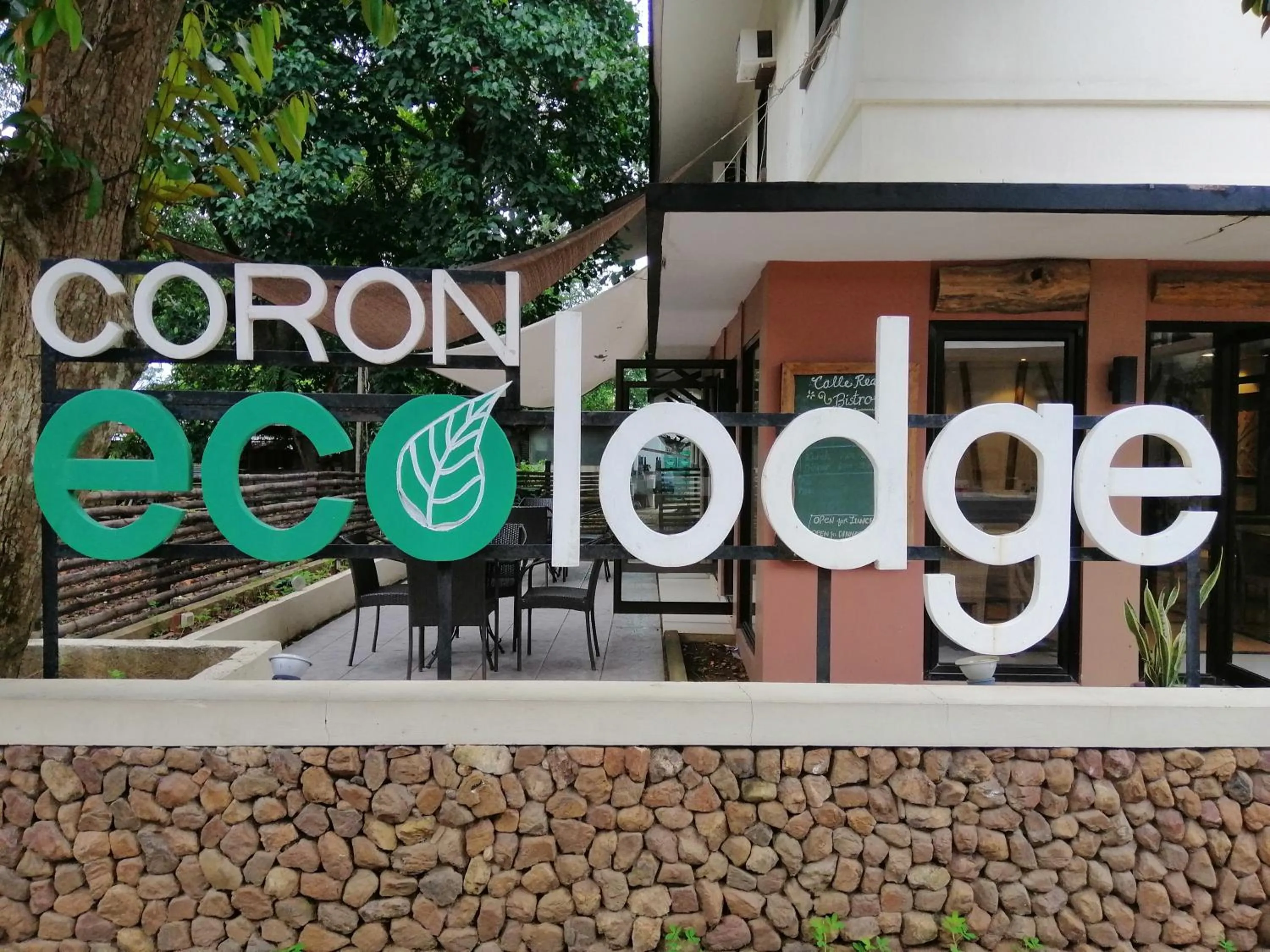 Property building in Coron Ecolodge