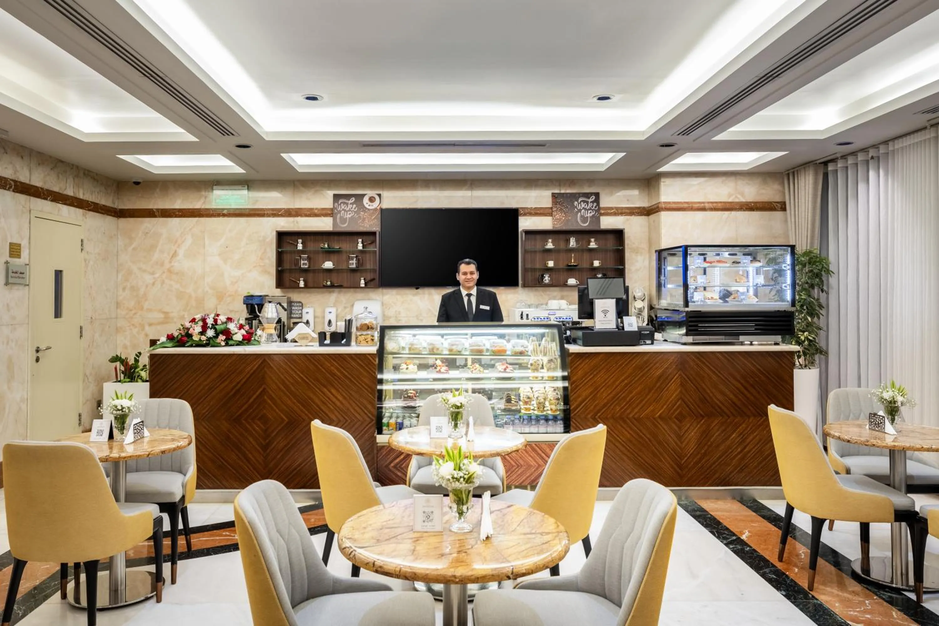 Coffee/tea facilities in Emaar Royal Hotel