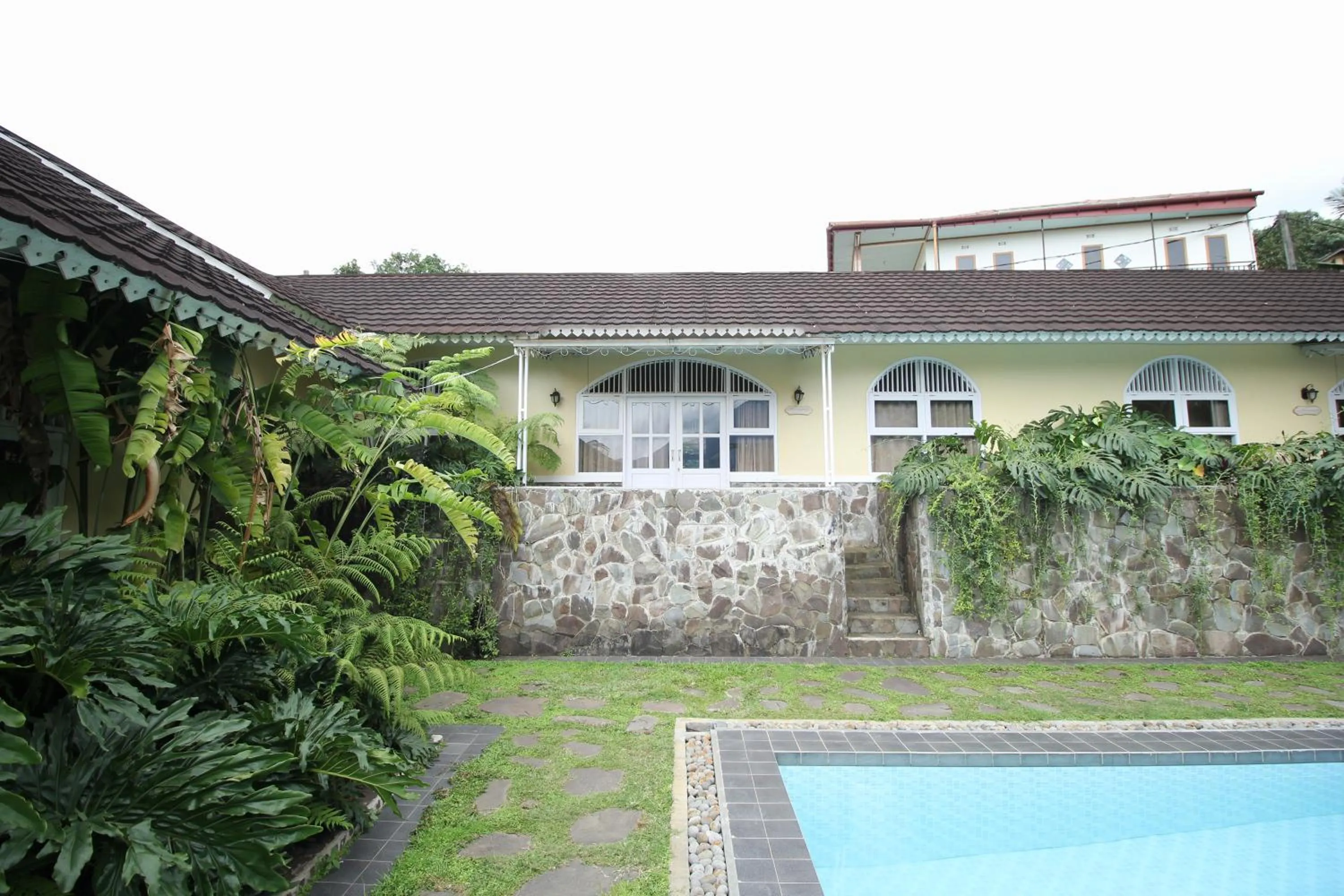 Property building in d'Oasis Mountain Resort