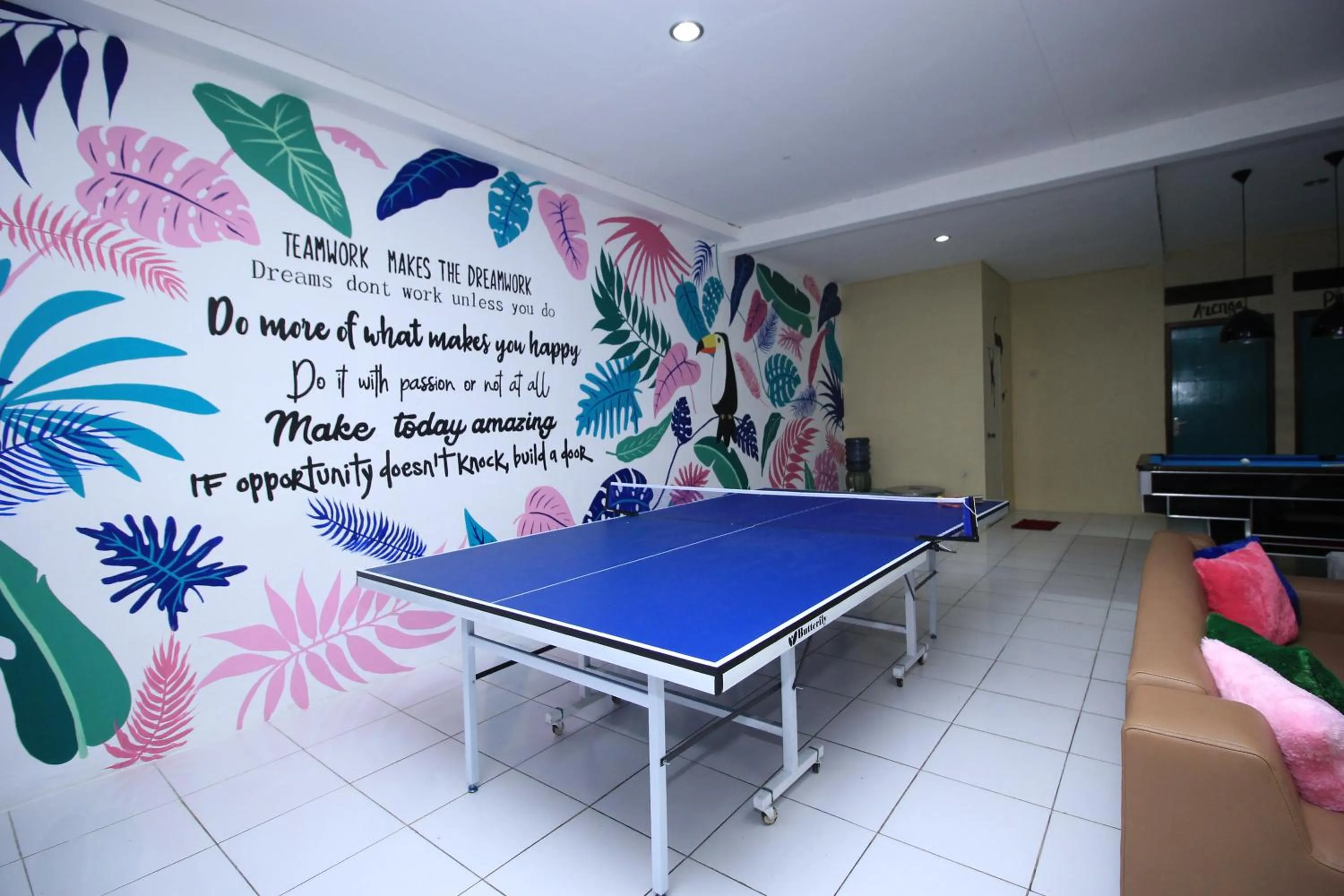 Table tennis in d'Oasis Mountain Resort