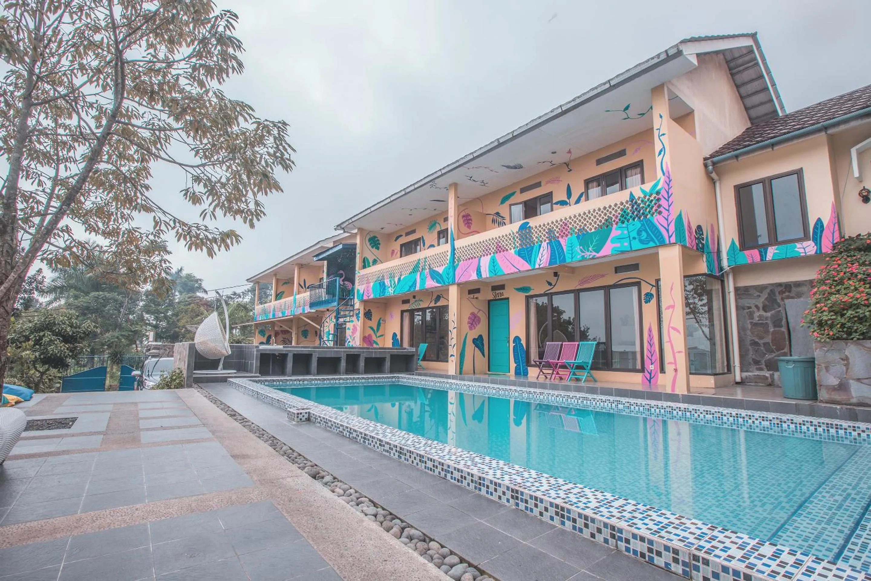 Swimming pool in d'Oasis Mountain Resort