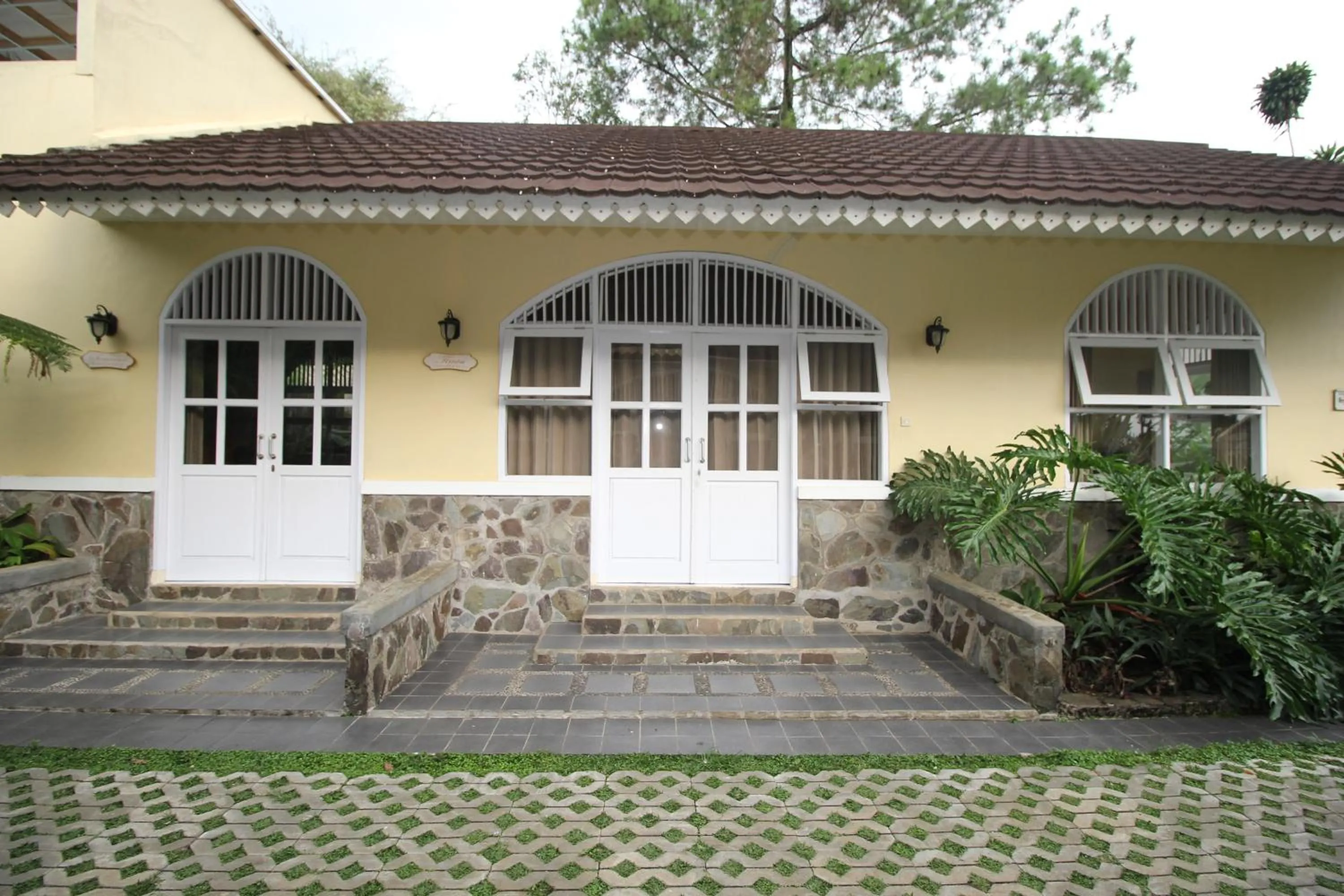 Property building in d'Oasis Mountain Resort