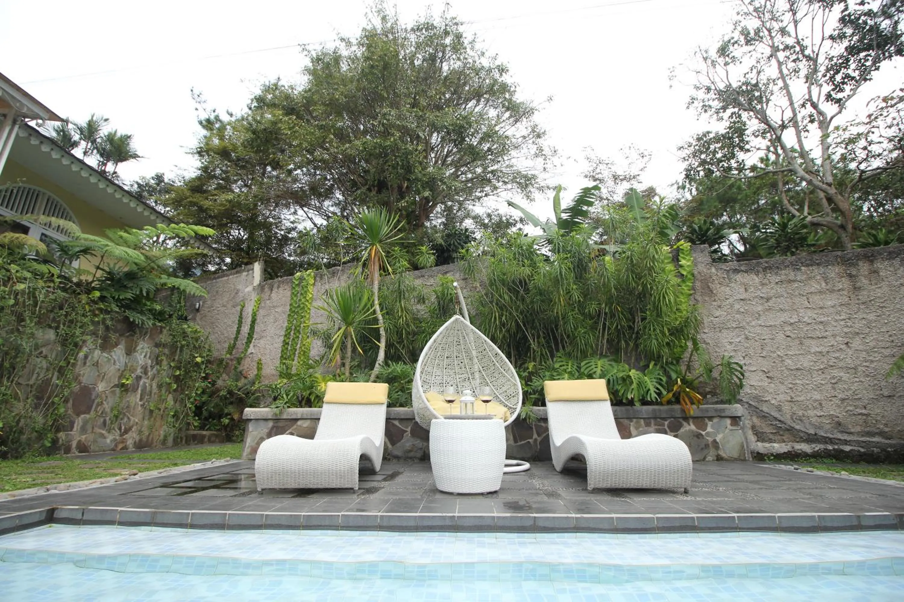 Swimming pool in d'Oasis Mountain Resort