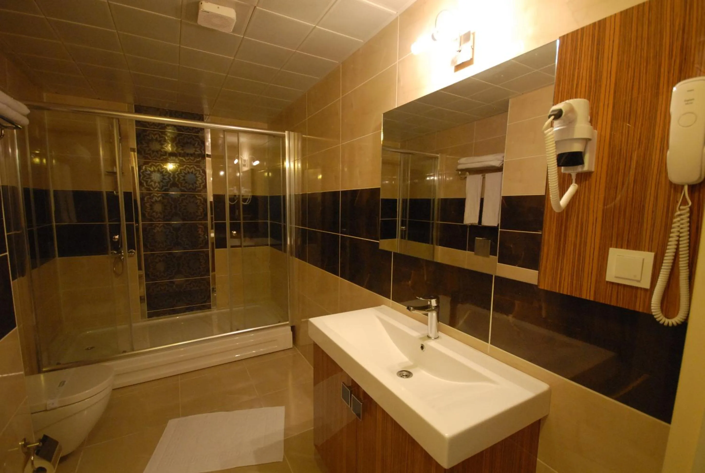 Bathroom in Hotel Izgi Turhan