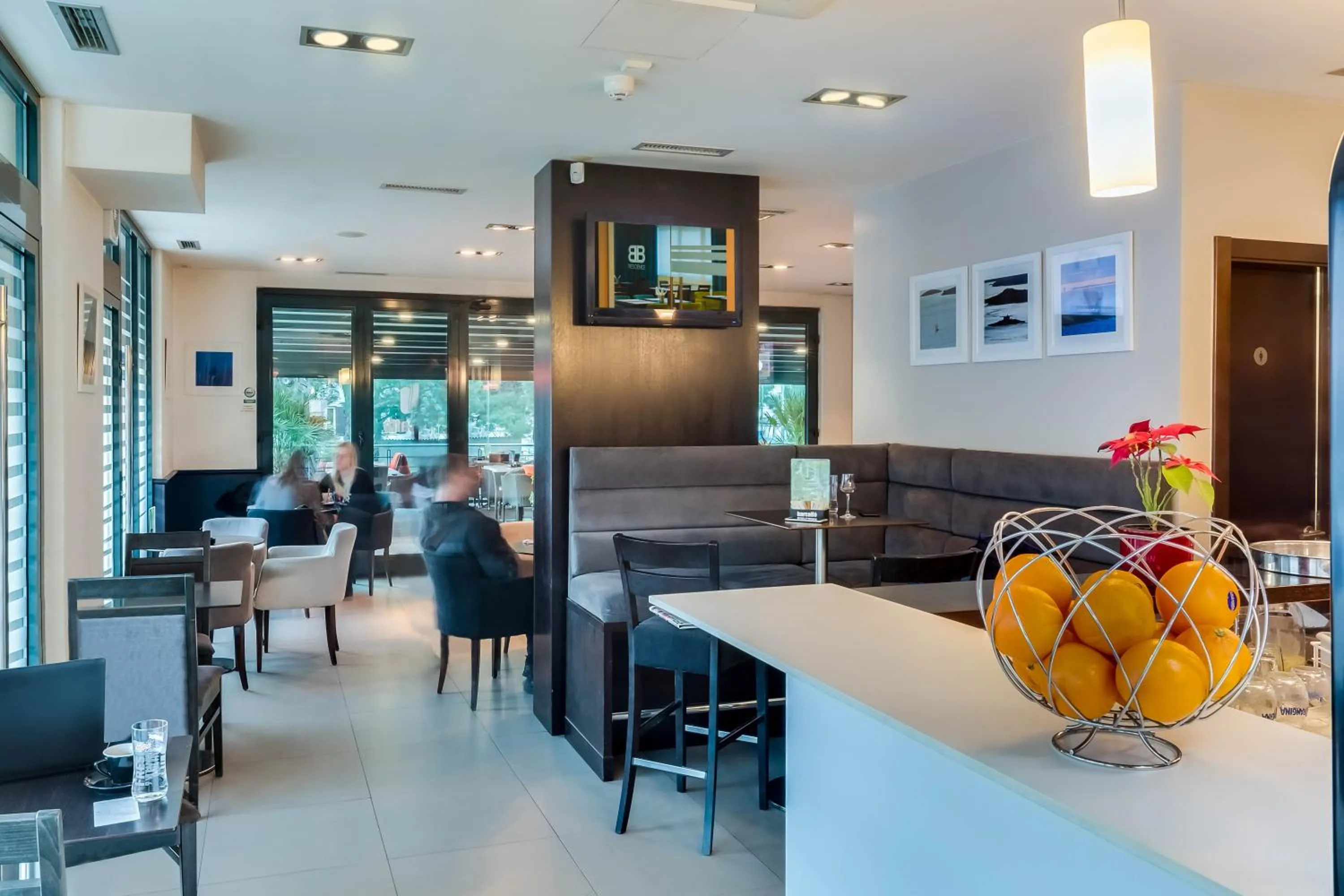 Lounge or bar in BB Residence