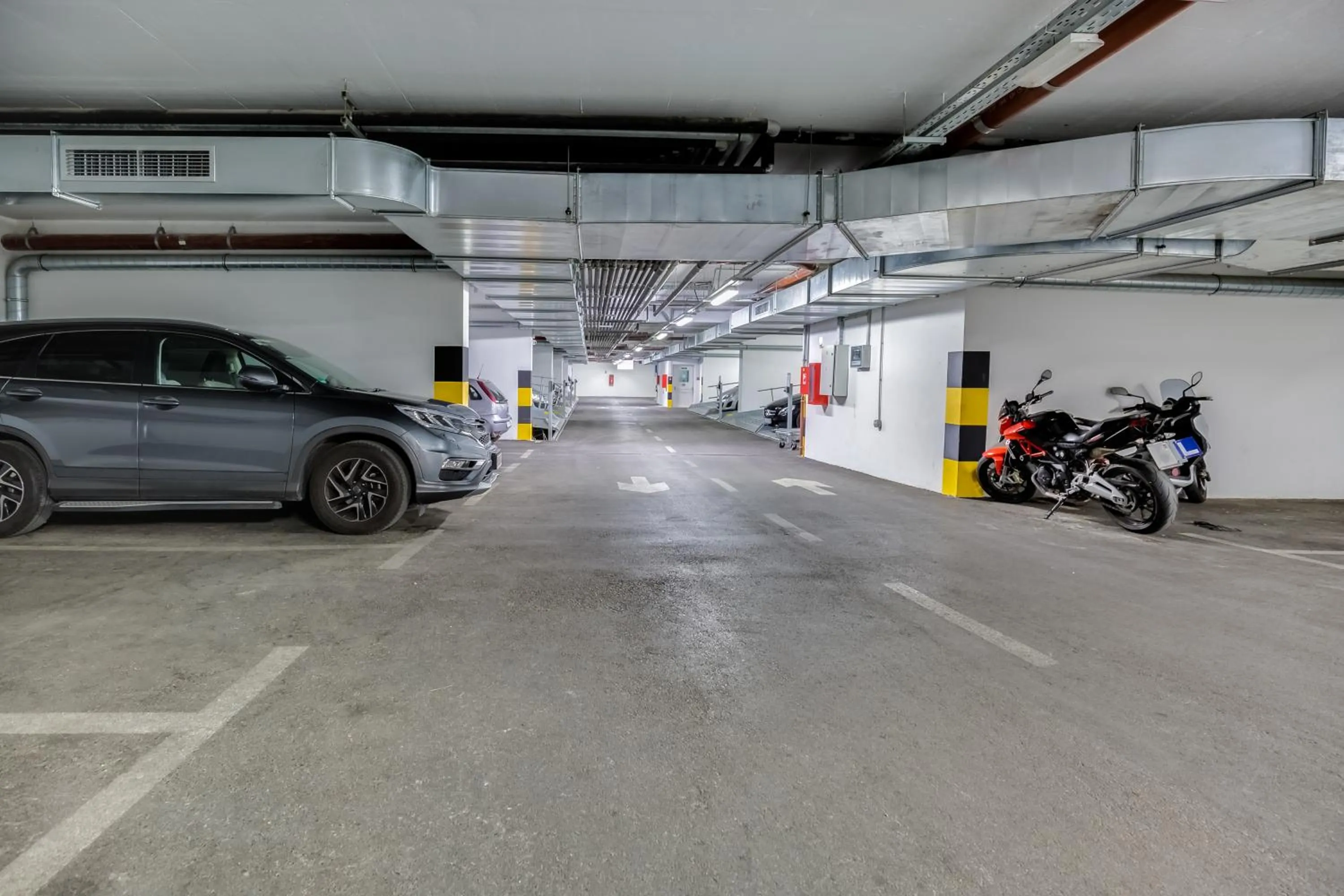 Business facilities in BB Residence