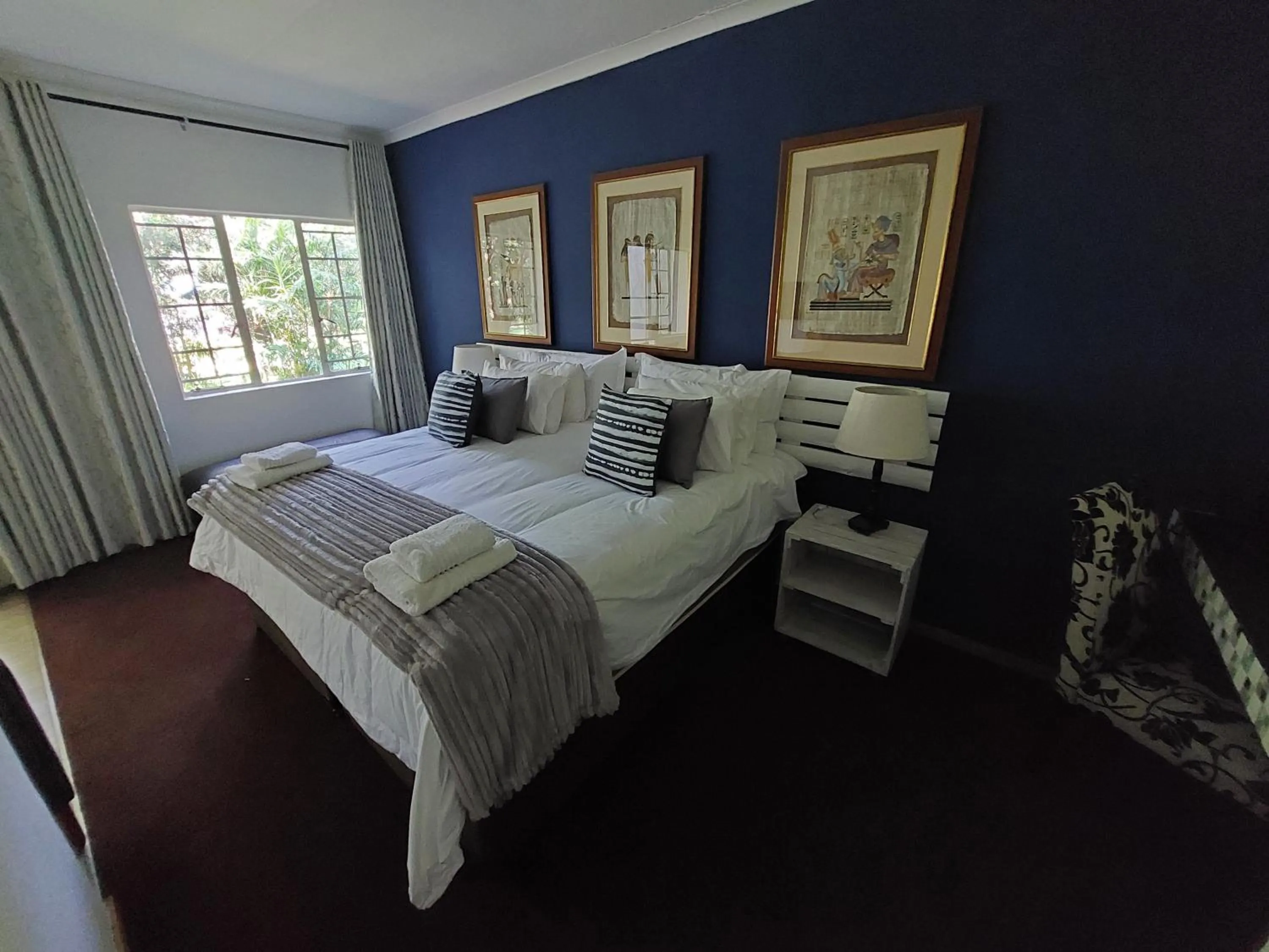 Bed in Wayside Lodge