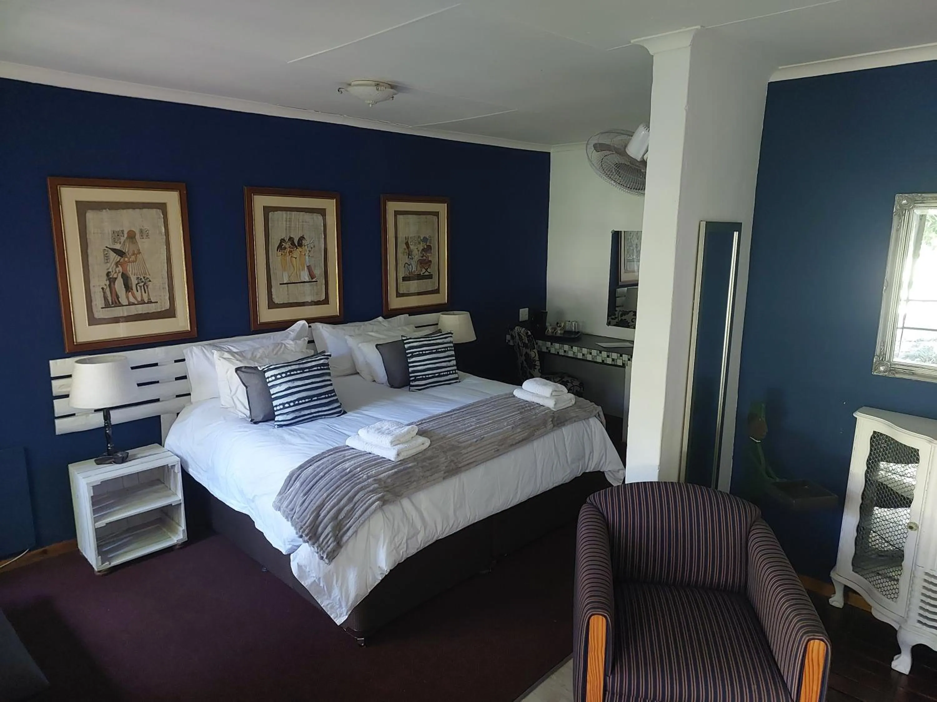 Bed in Wayside Lodge