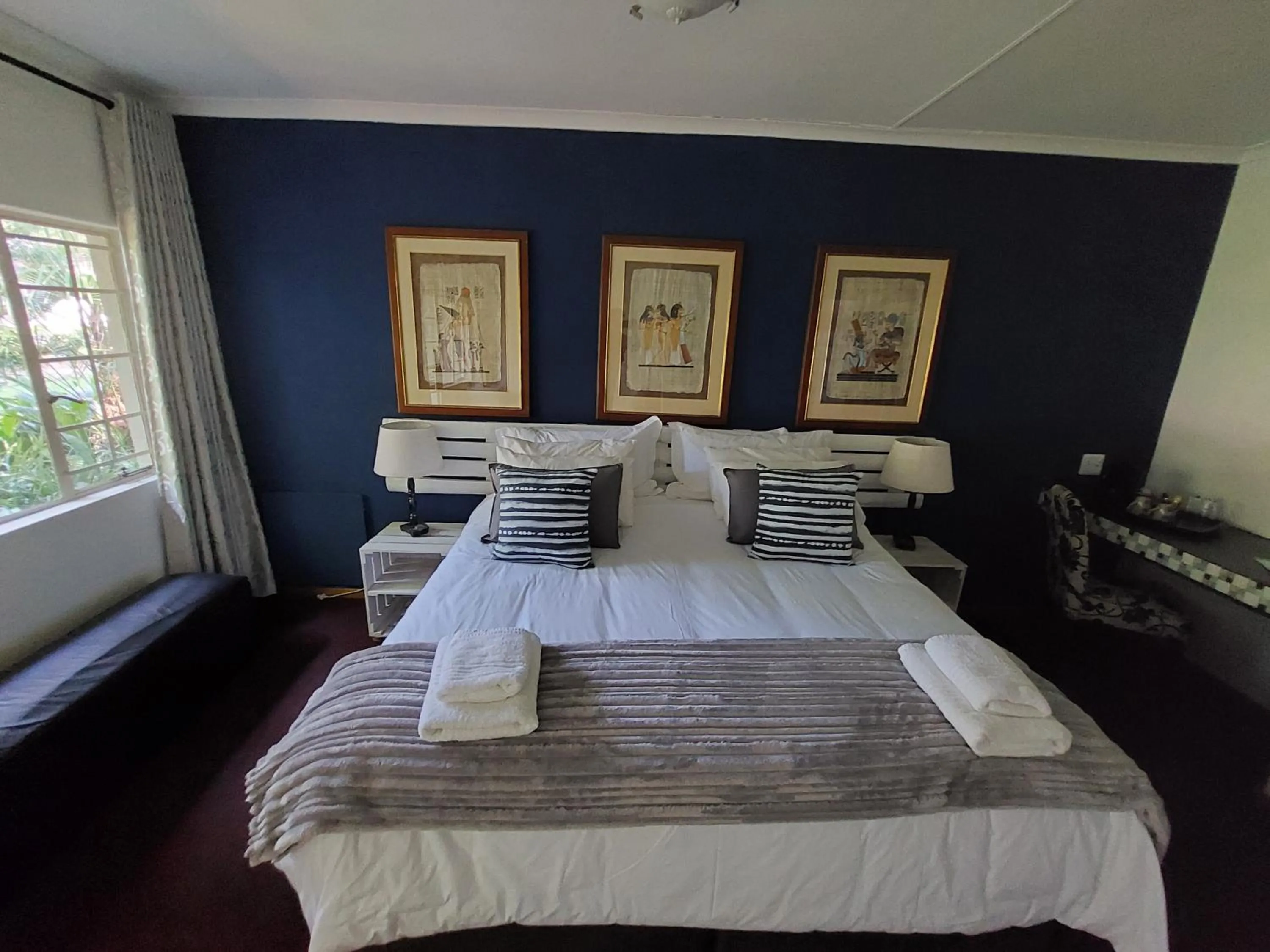 Bed in Wayside Lodge