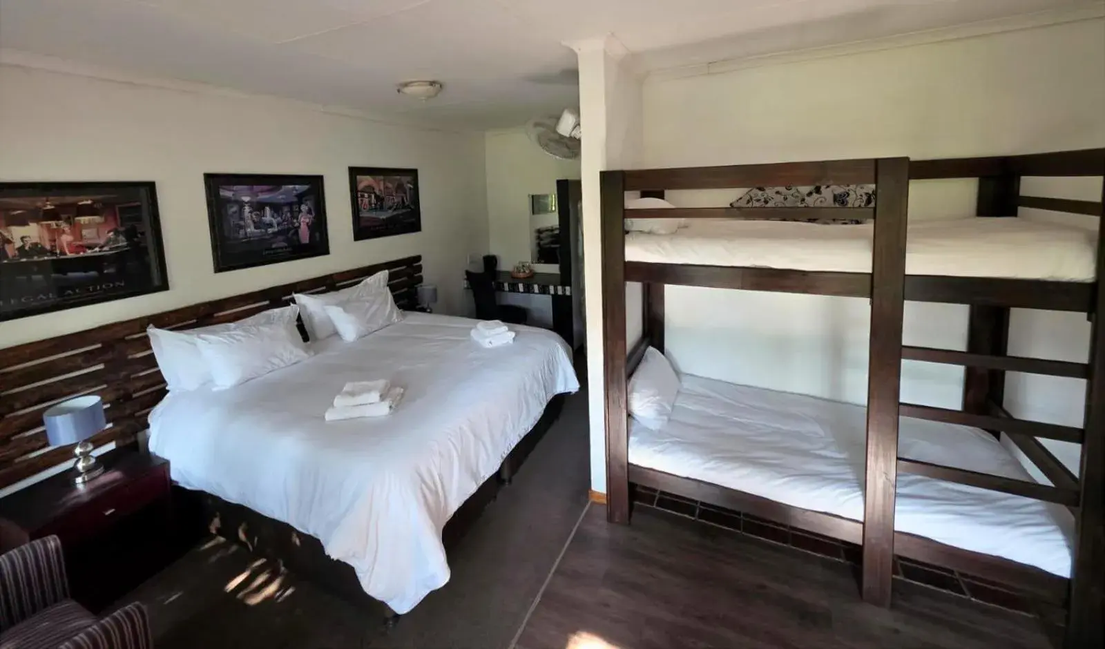 Family Room in Wayside Lodge Family Room in Wayside Lodge