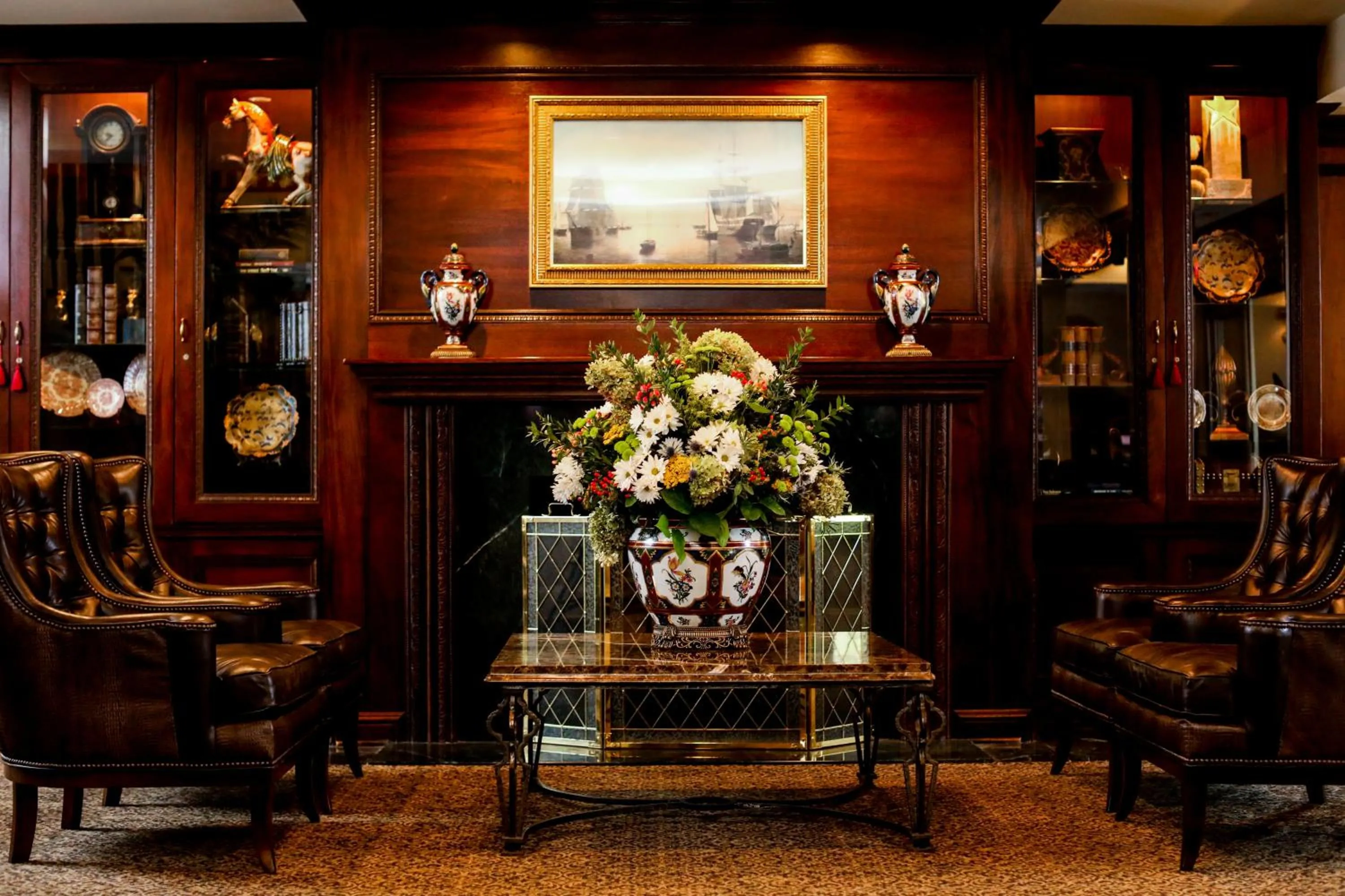 Lobby or reception in The Olde Mill Inn Basking Ridge