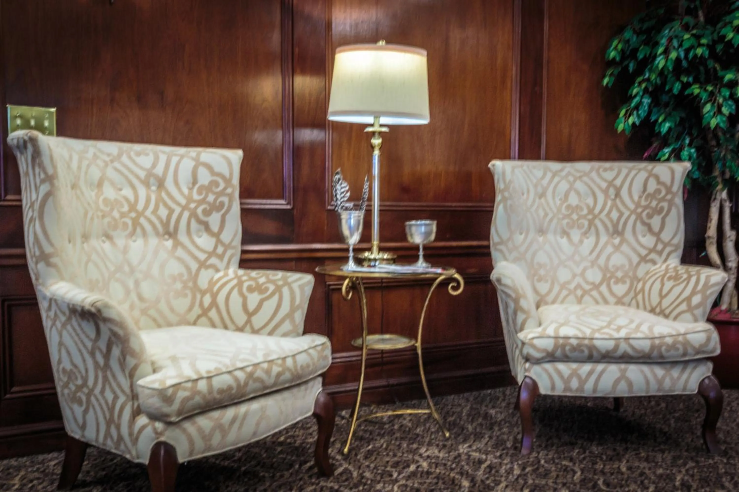 Library in The Olde Mill Inn Basking Ridge
