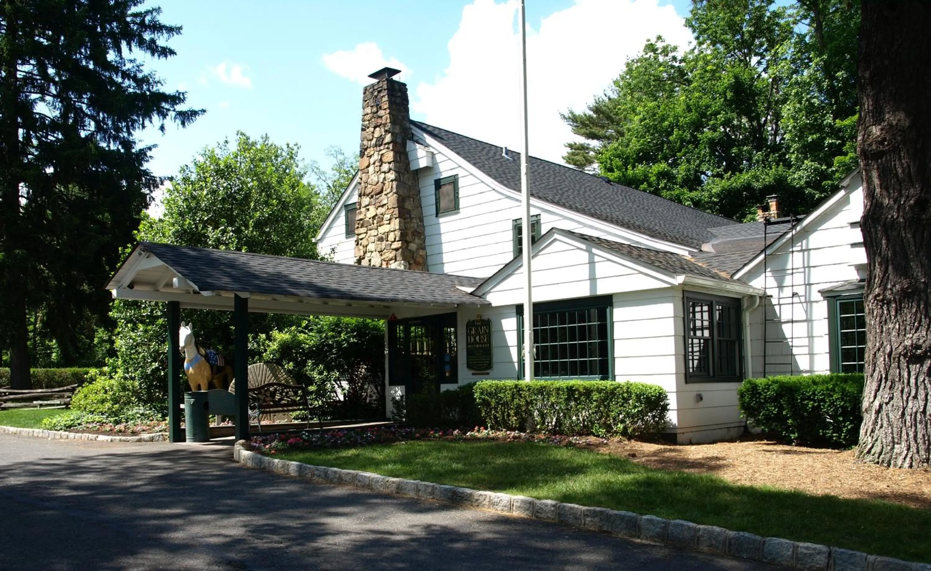 Restaurant/places to eat in The Olde Mill Inn Basking Ridge