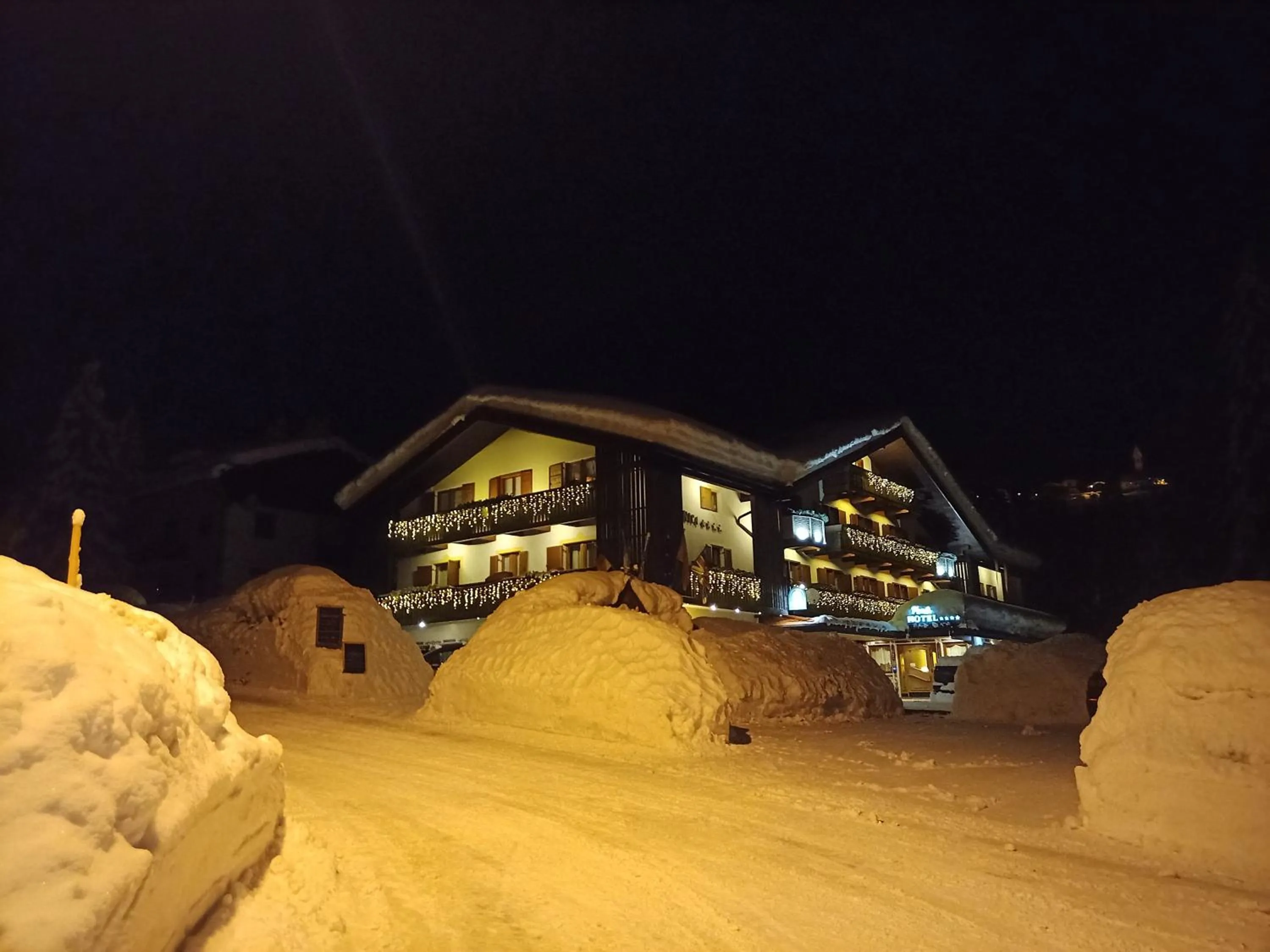 Property building in Park Hotel Arnica