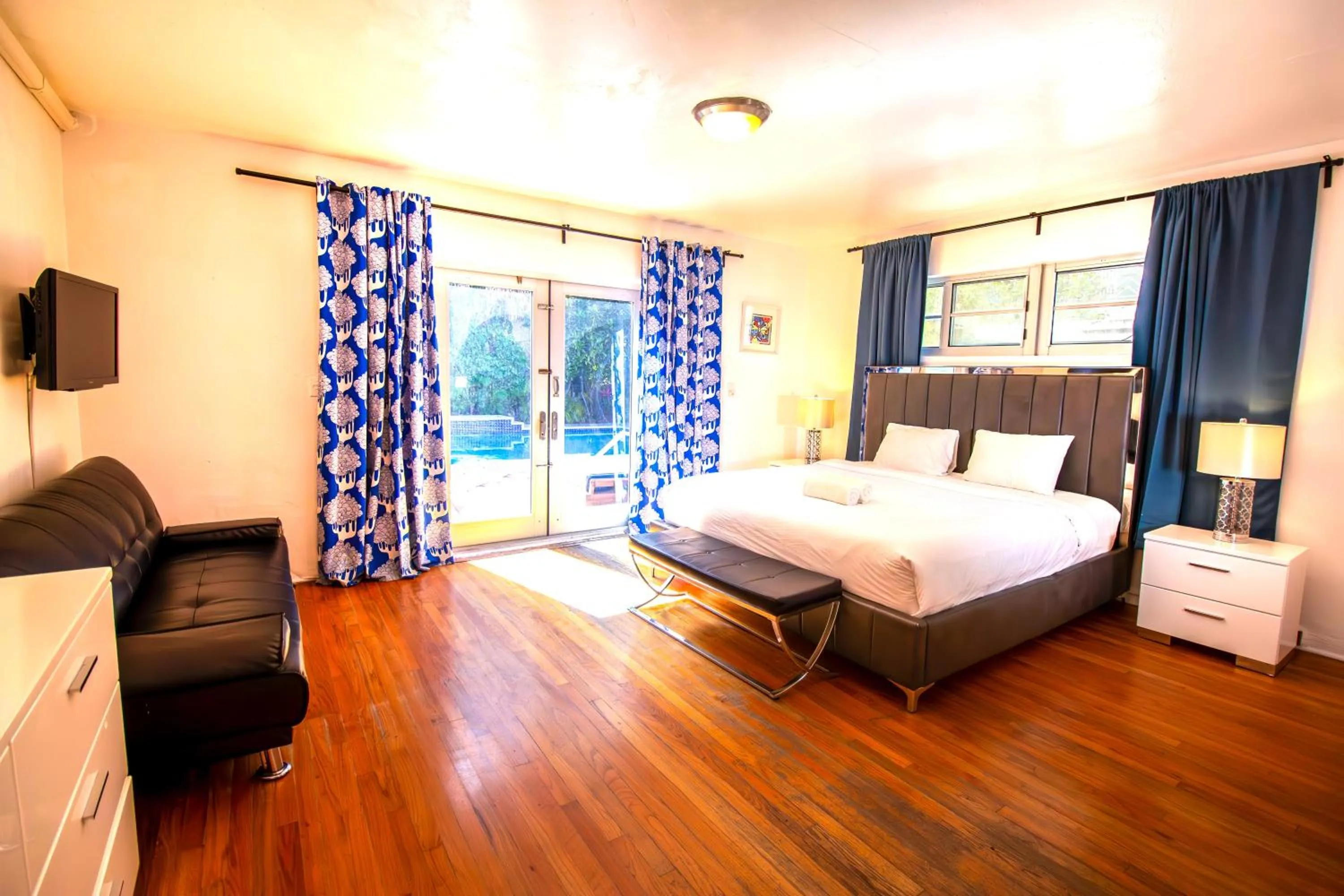 Bed in L'Etoile Apartments Part of the Oasis Casita Collection