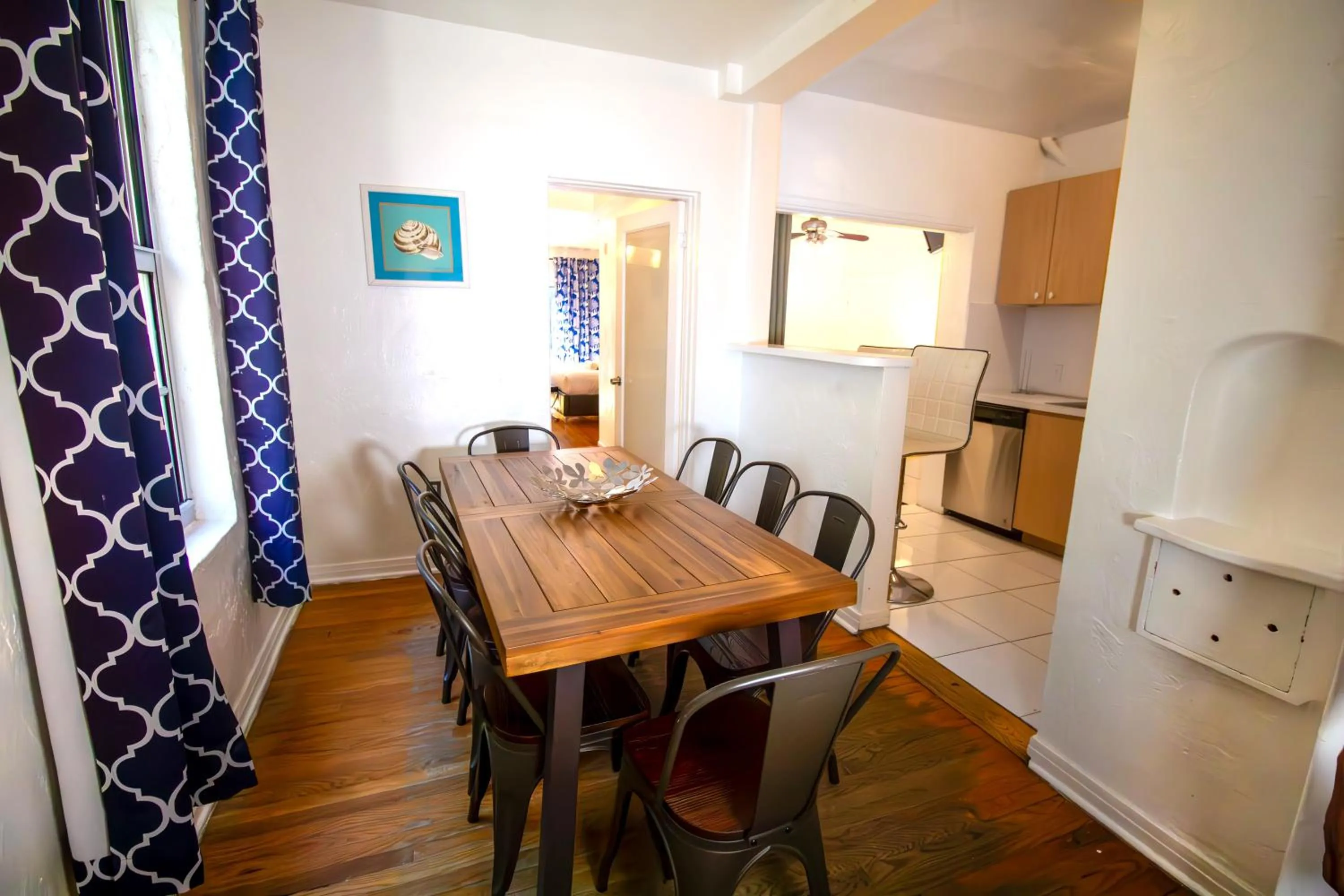 Kitchen or kitchenette in L'Etoile Apartments Part of the Oasis Casita Collection