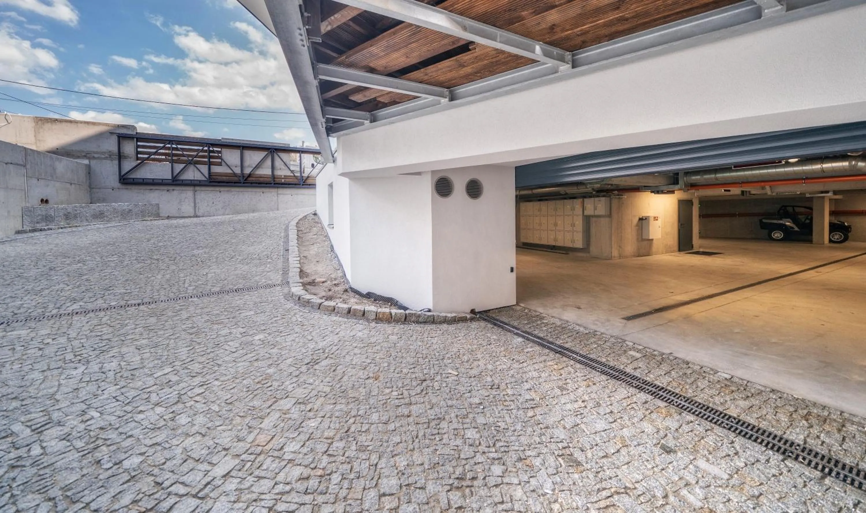 Area and facilities in Meta Apartments