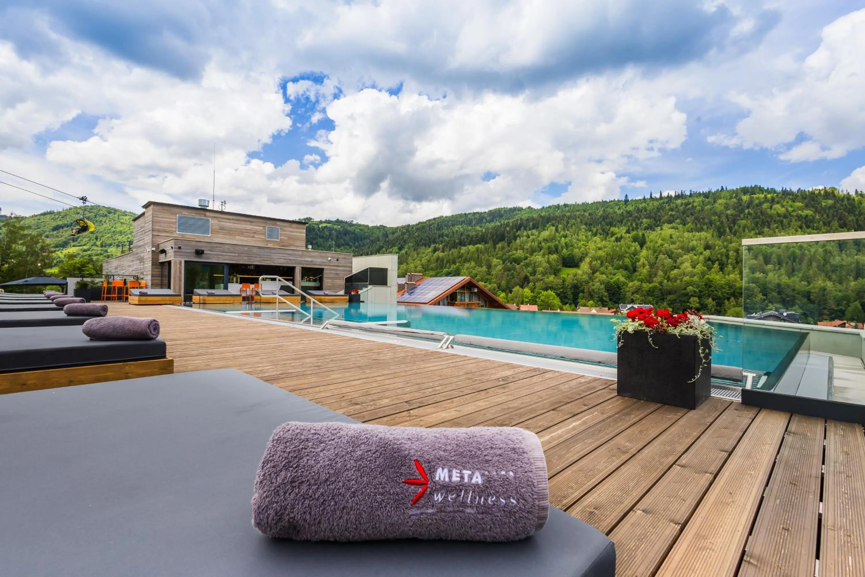 Swimming pool in Meta Apartments