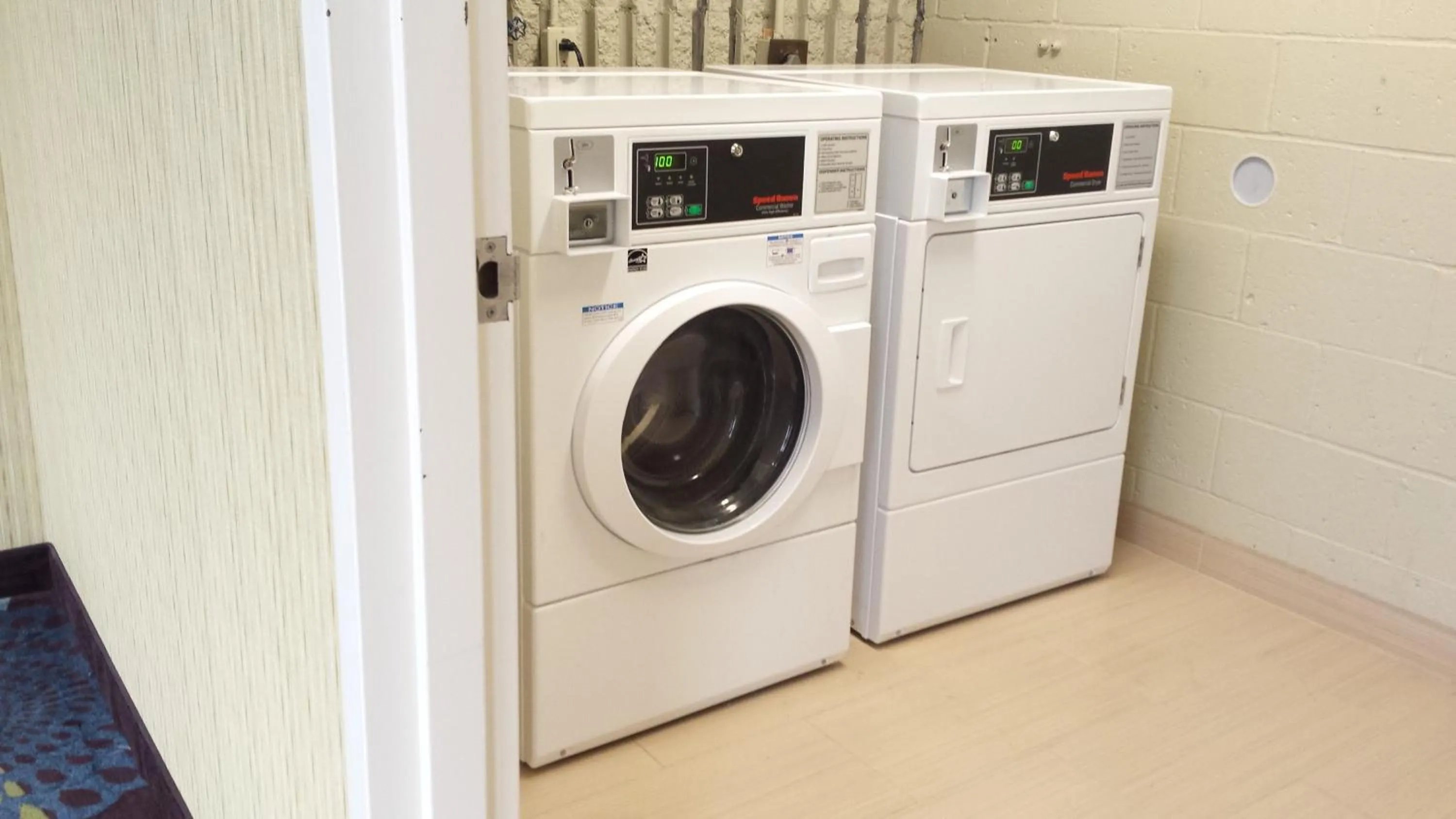 Other in Holiday Inn Express Pittsburgh West - Greentree by IHG